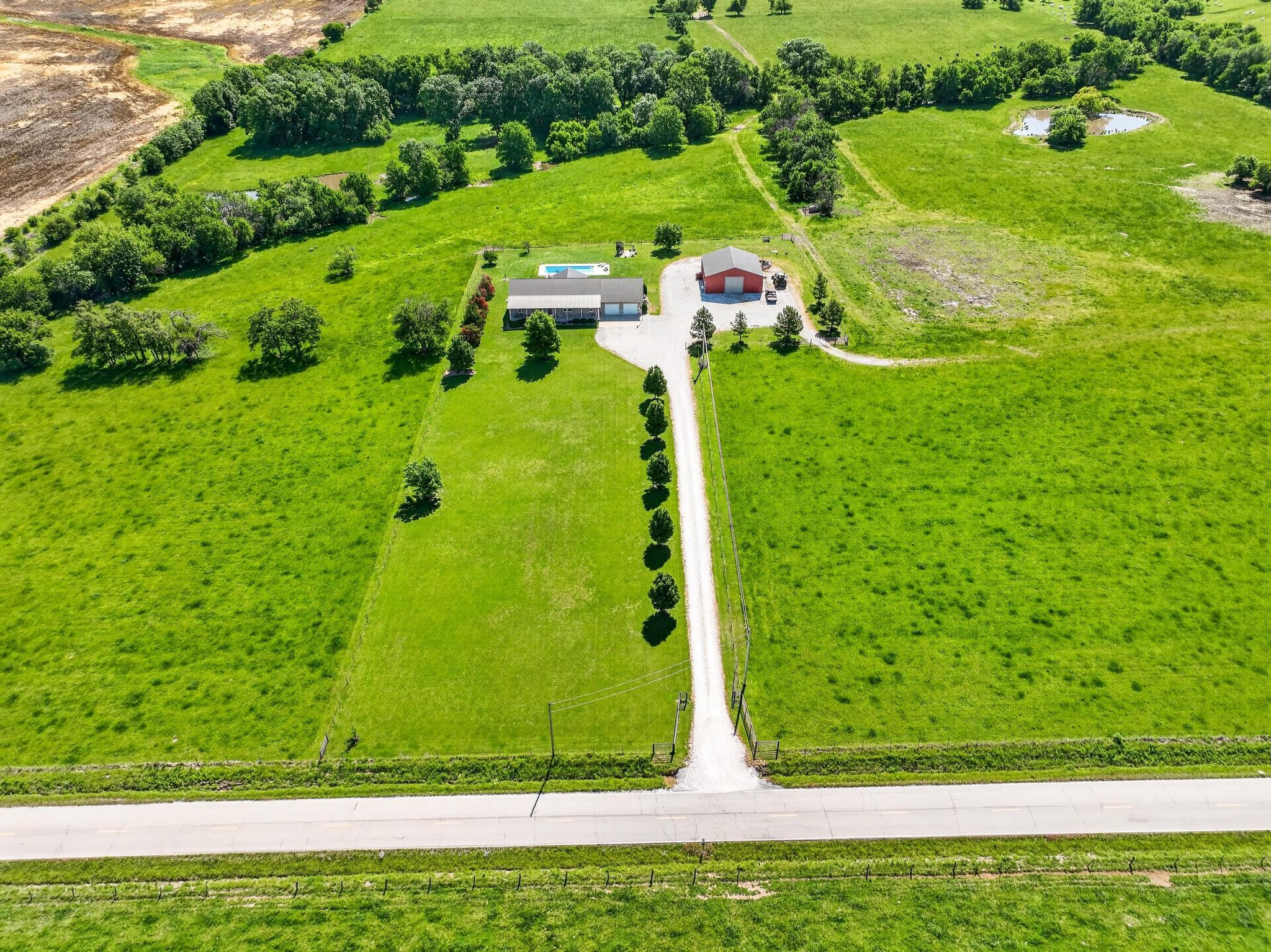main property photo 76