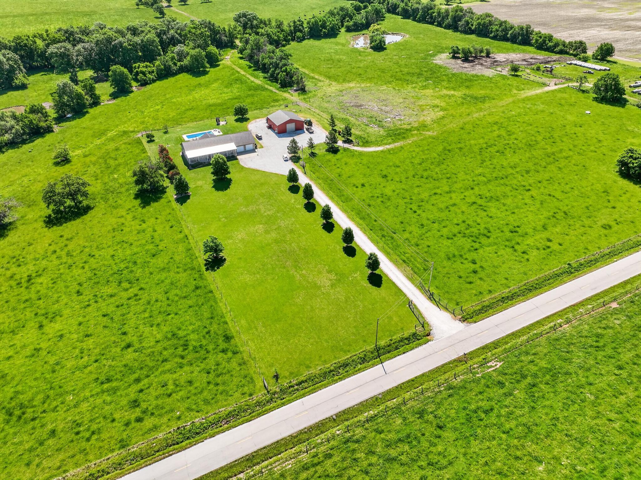 main property photo 78
