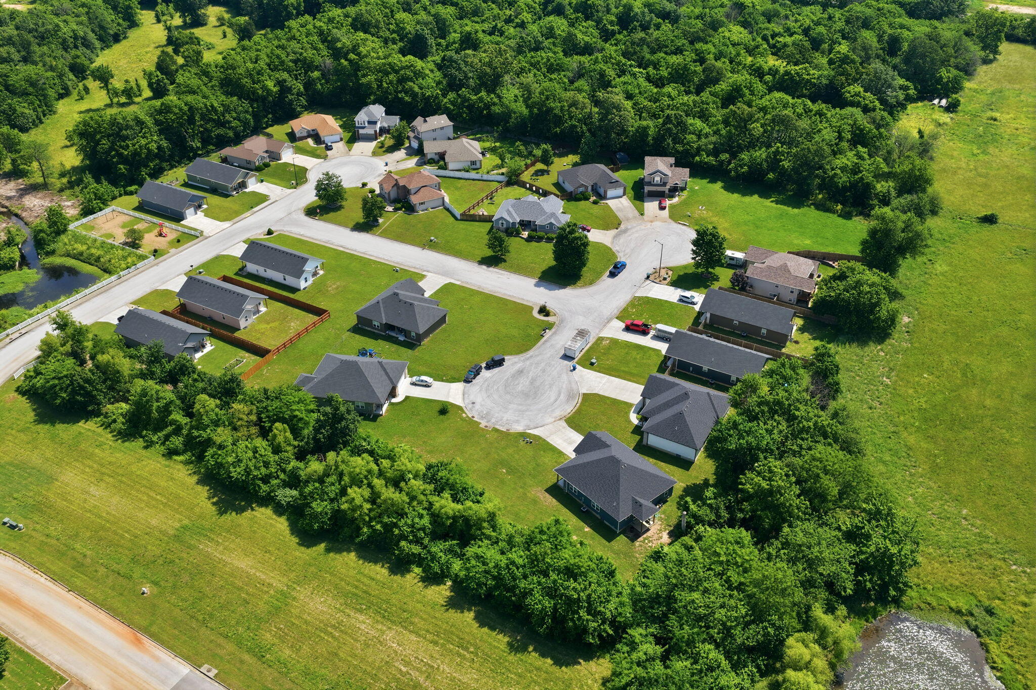main property photo 36