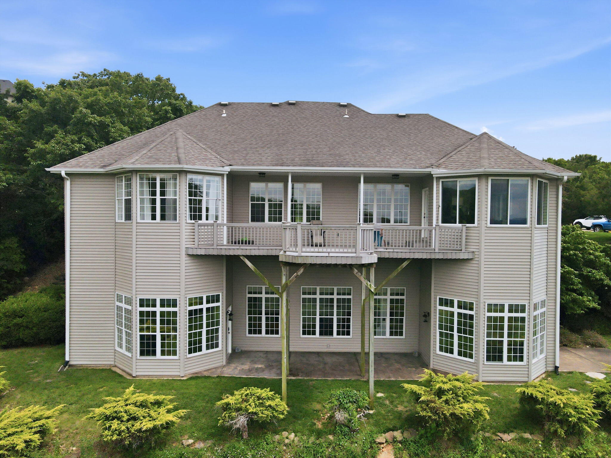 main property photo 31