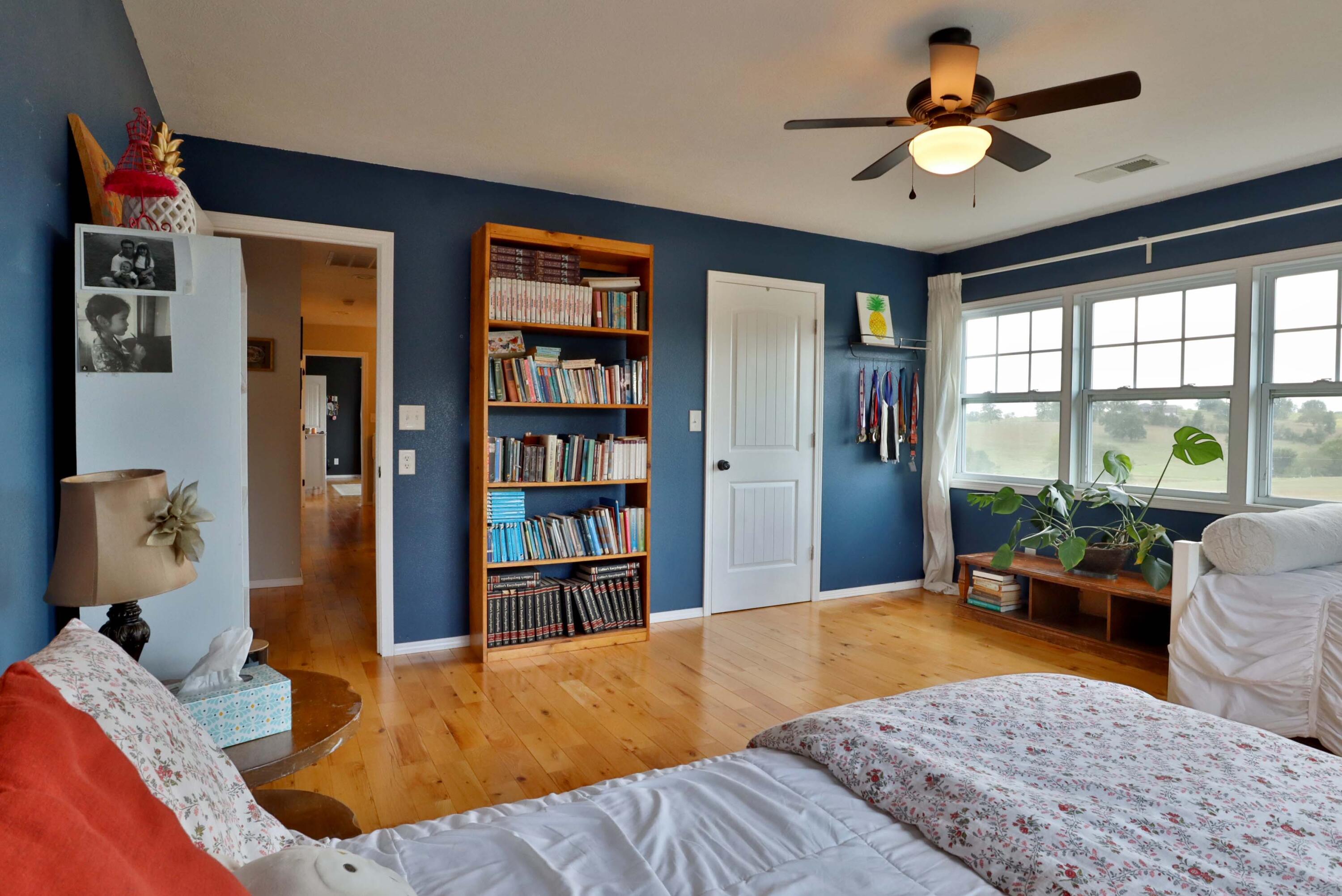 main property photo 45