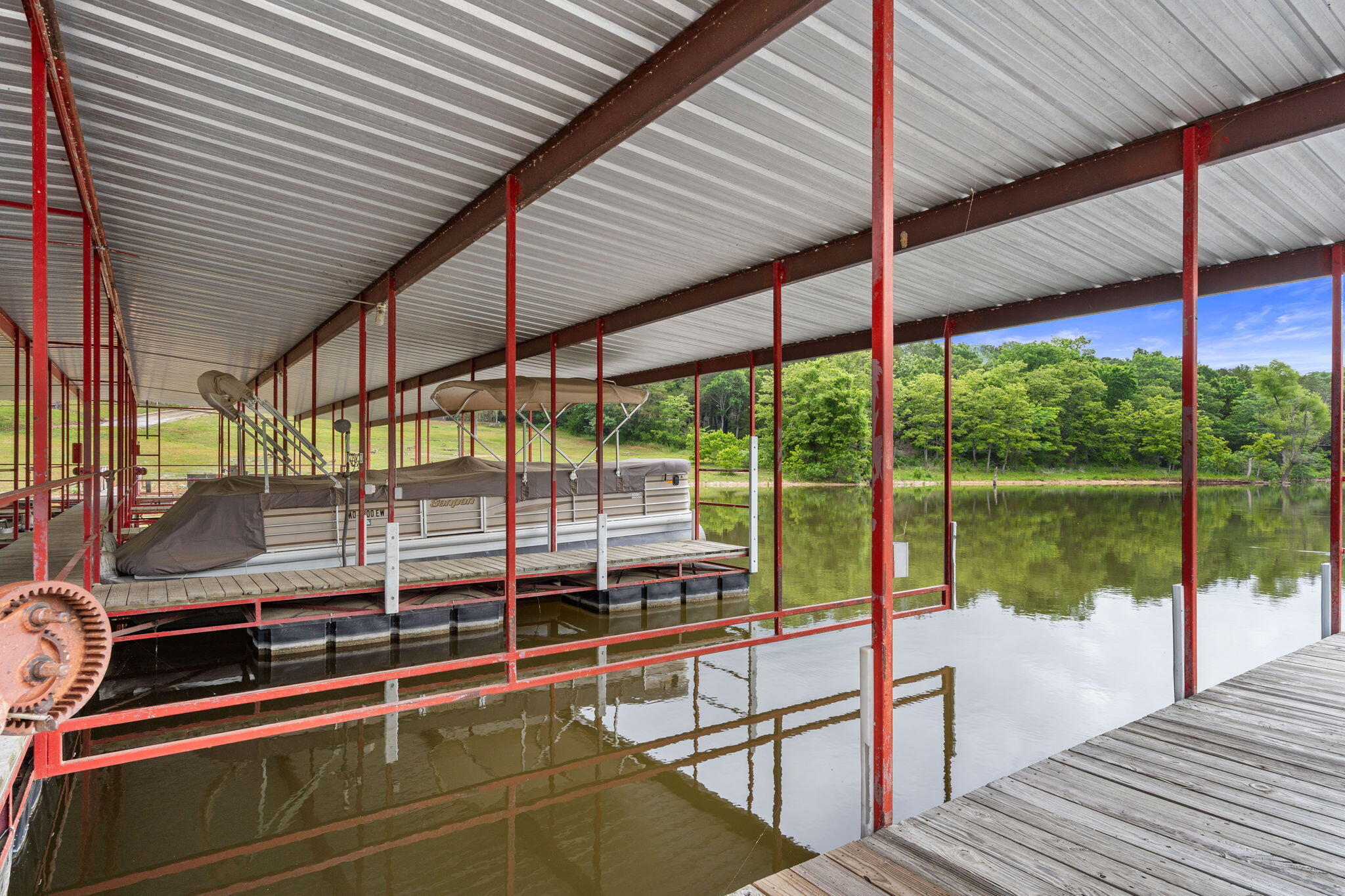 main property photo 27