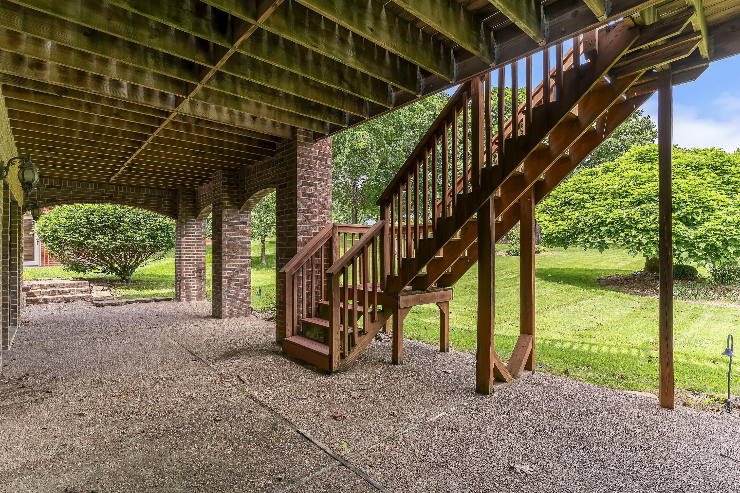 main property photo 90