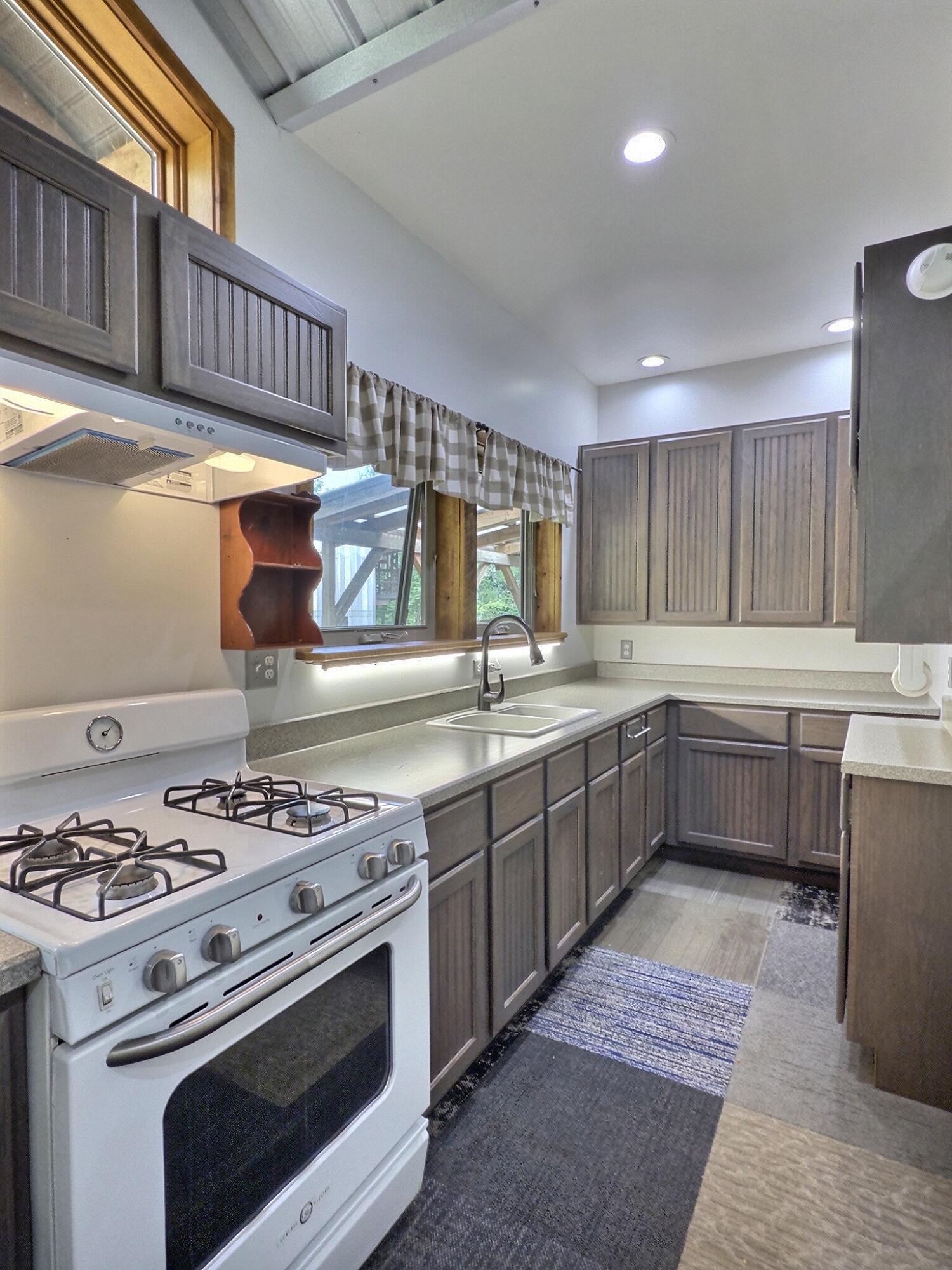main property photo 61