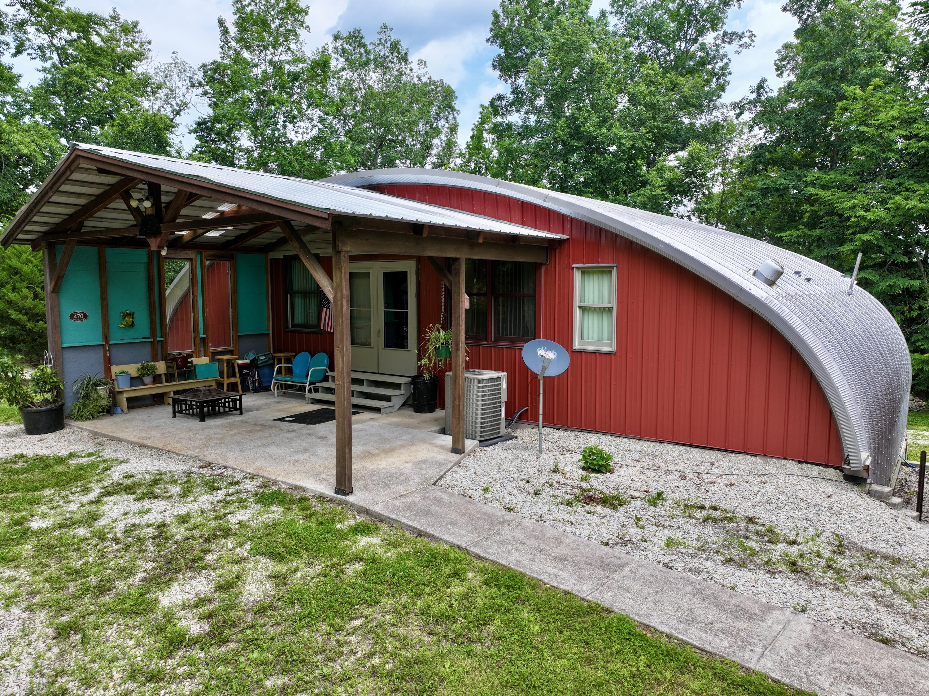 main property photo 9