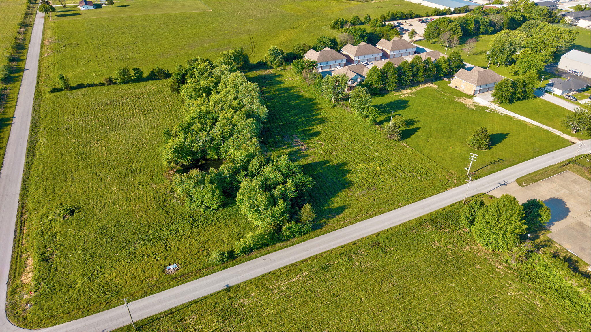 main property photo 6