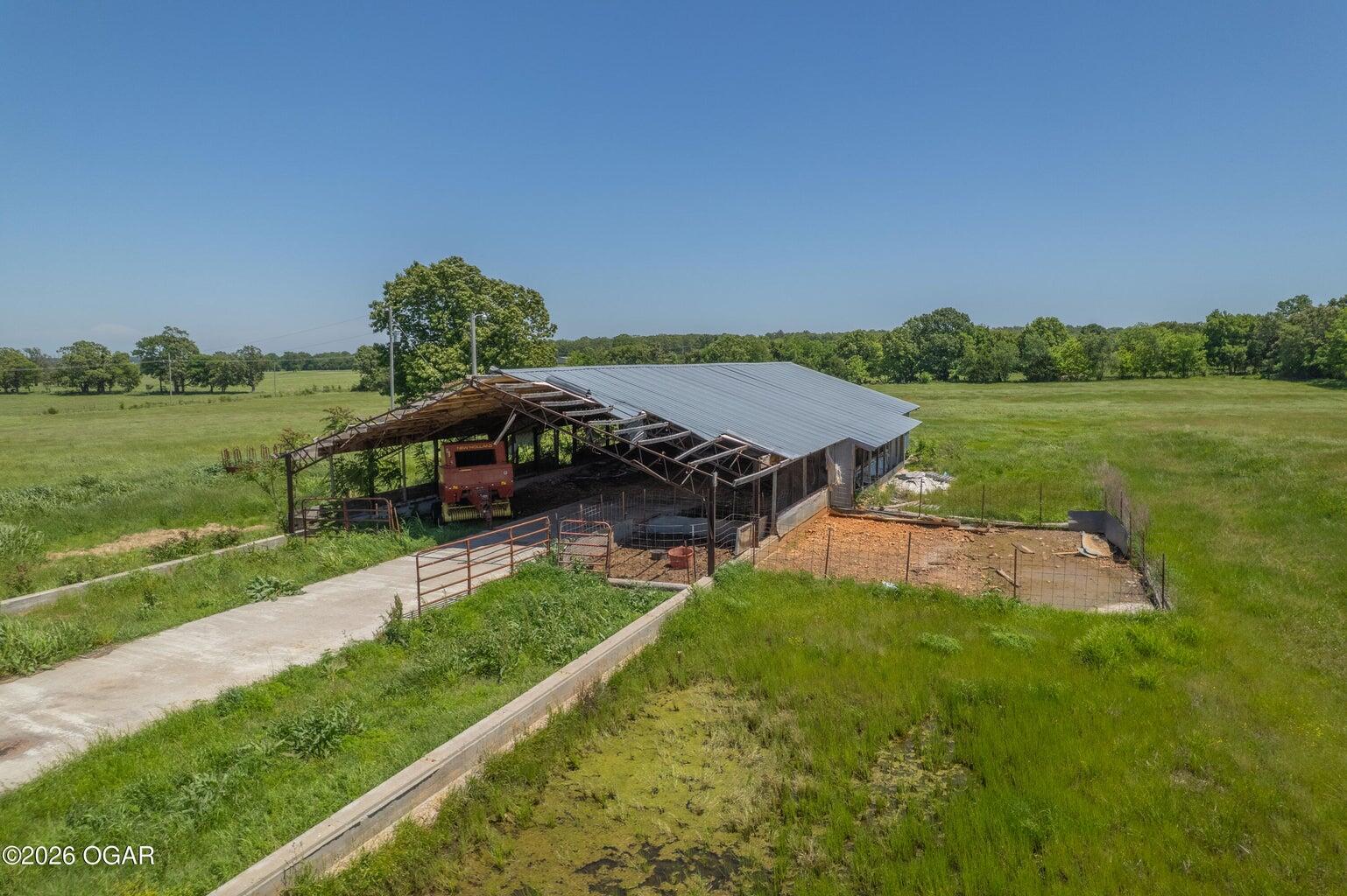 main property photo 44