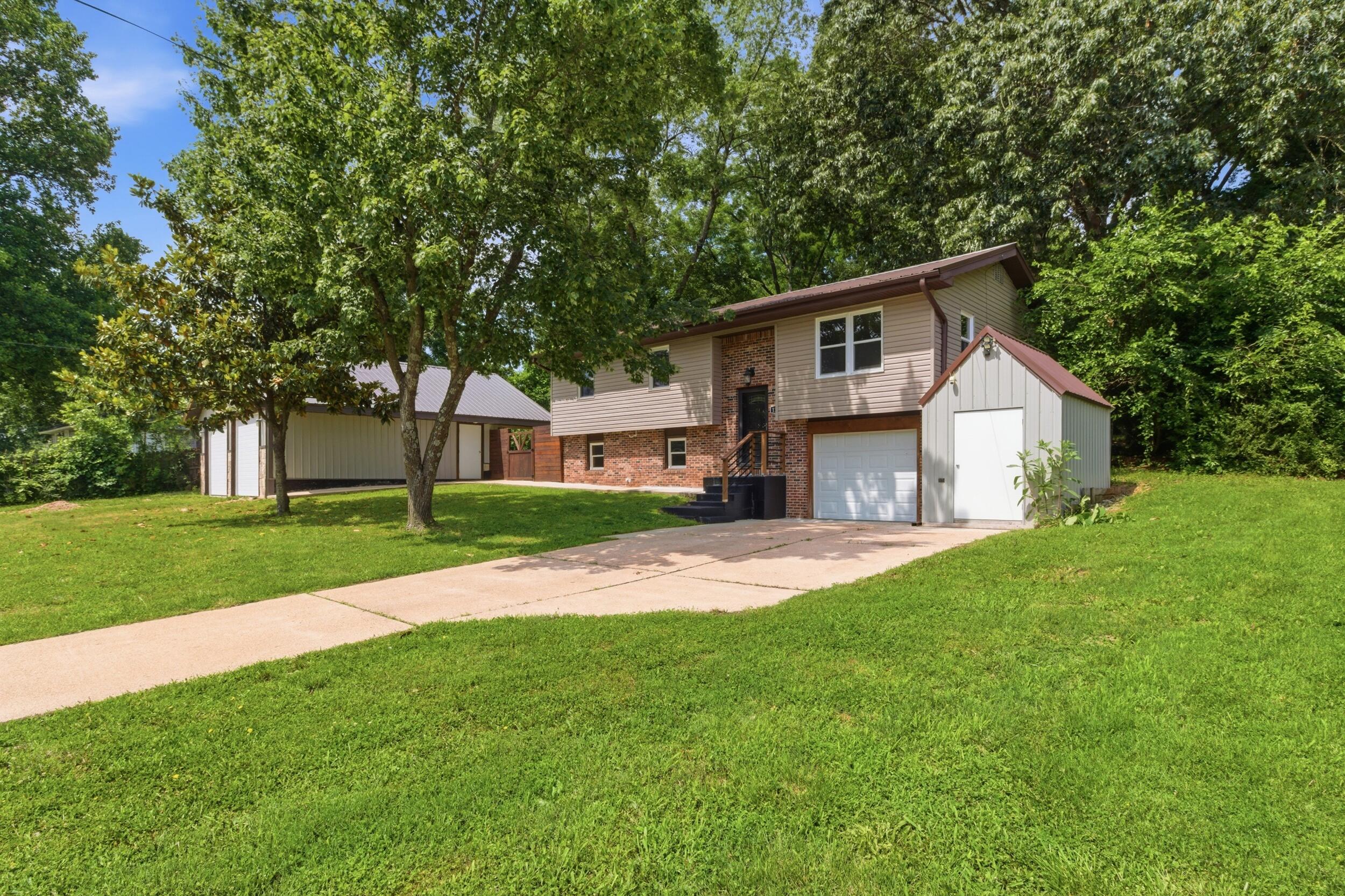 main property photo 33