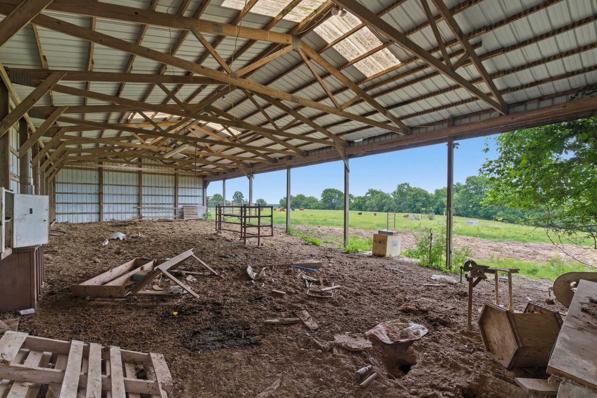 main property photo 33