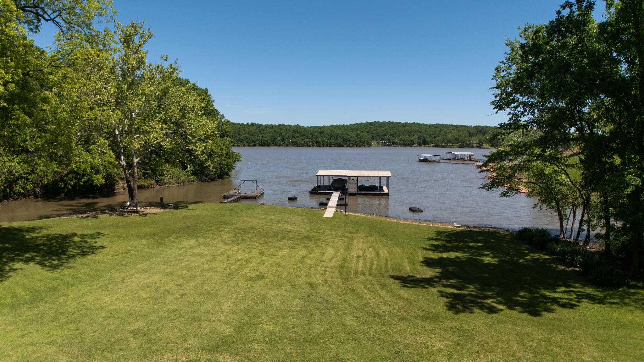 main property photo 39