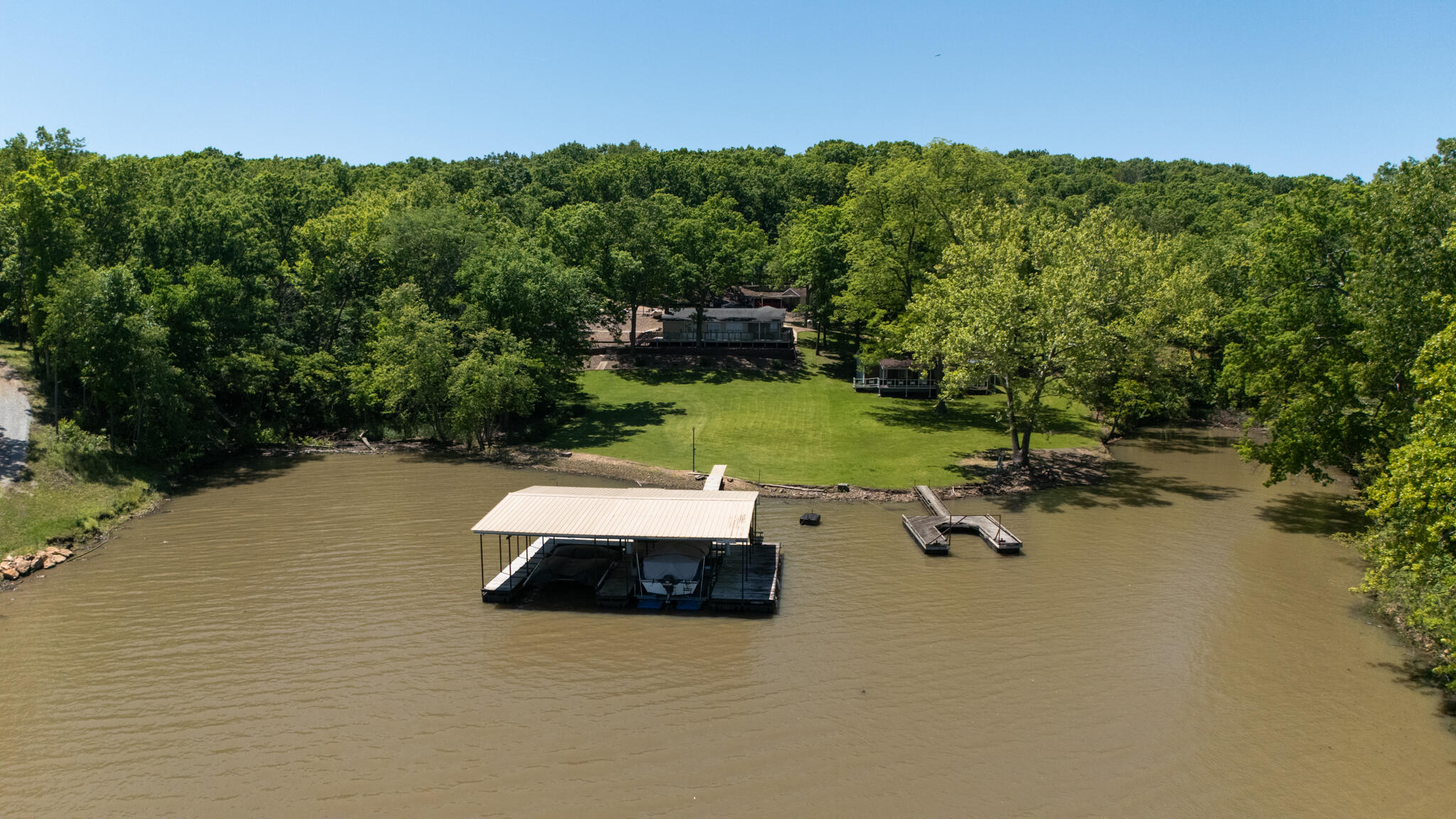 main property photo 42