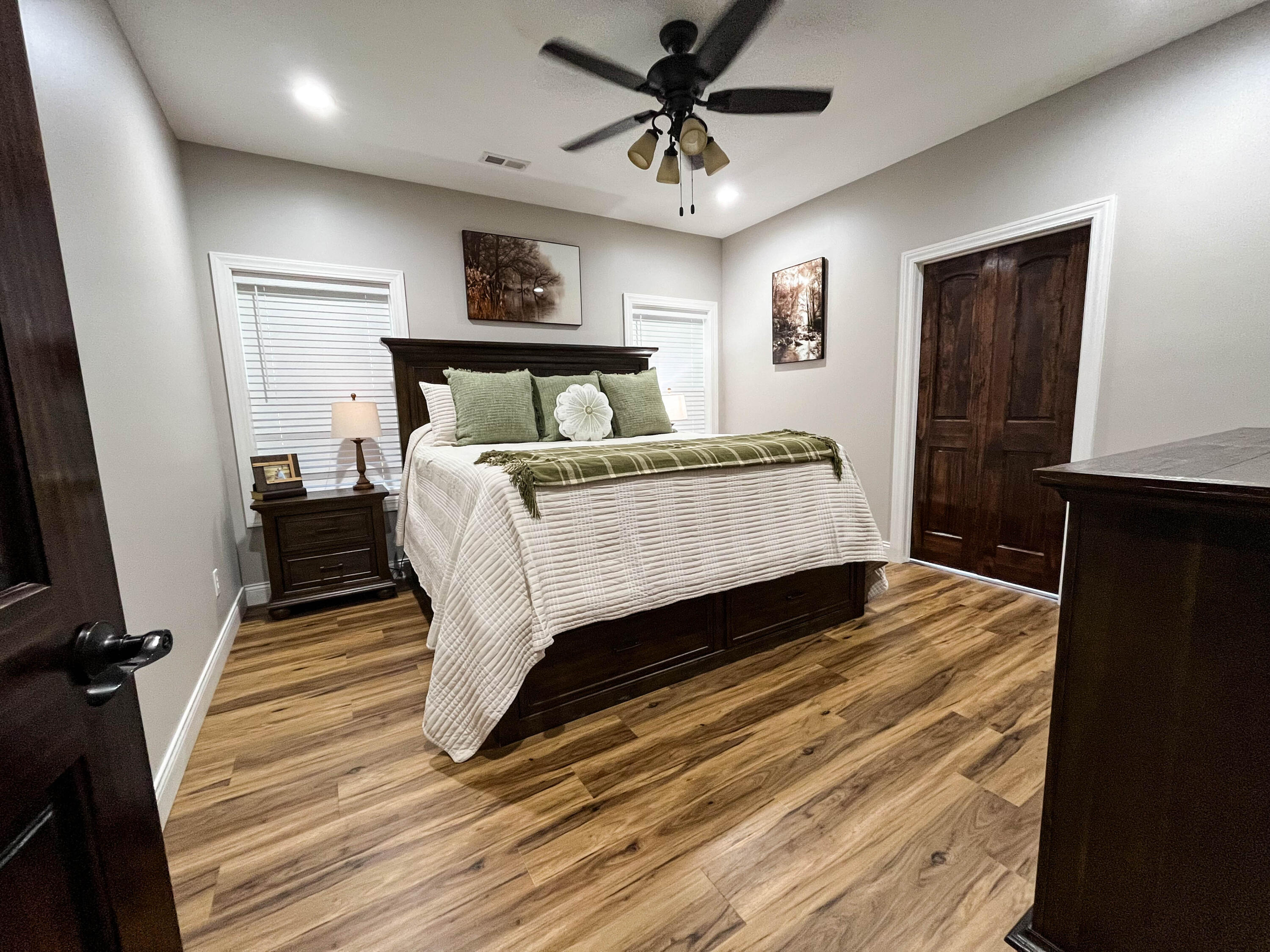 main property photo 78