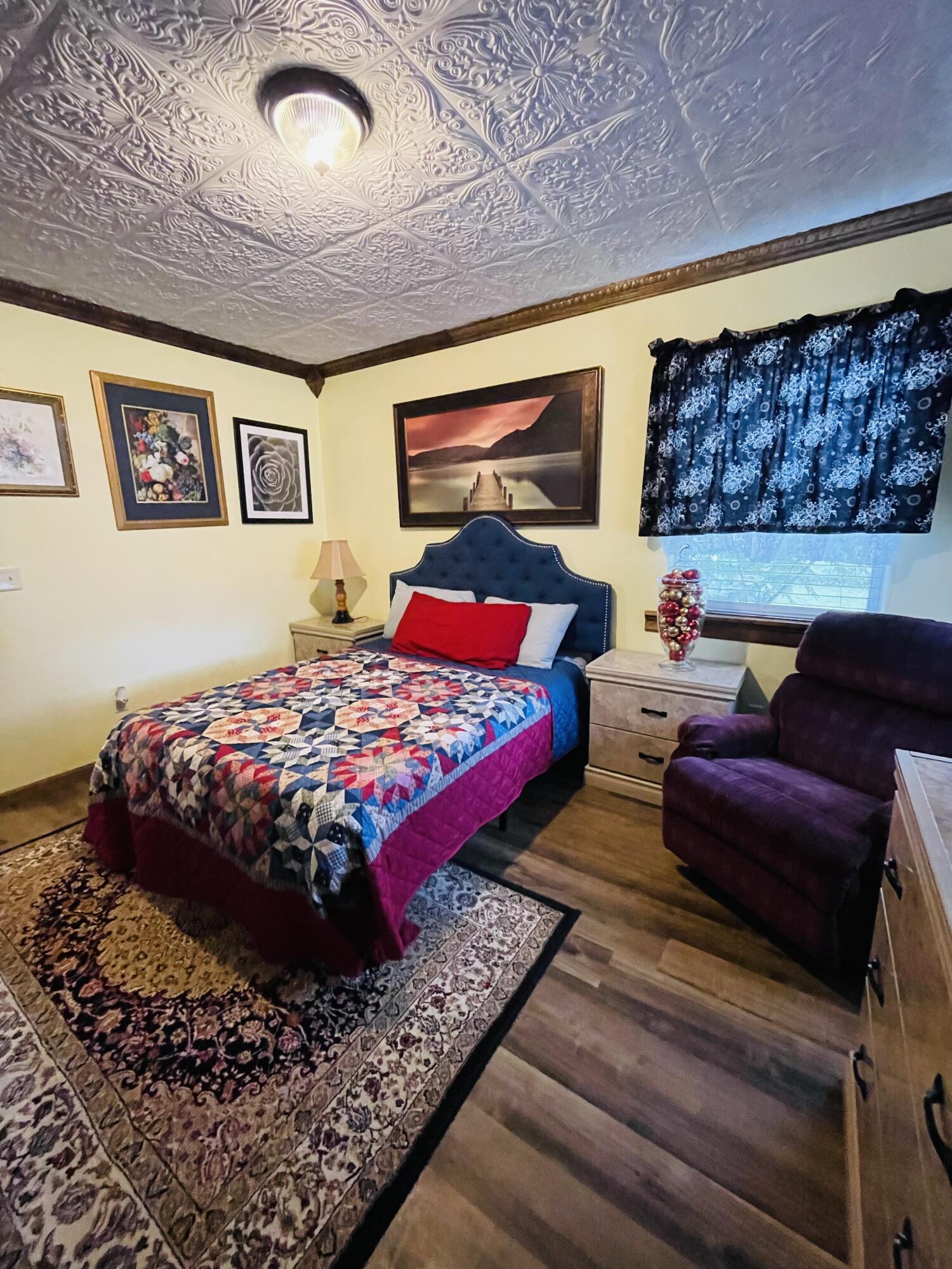 main property photo 40