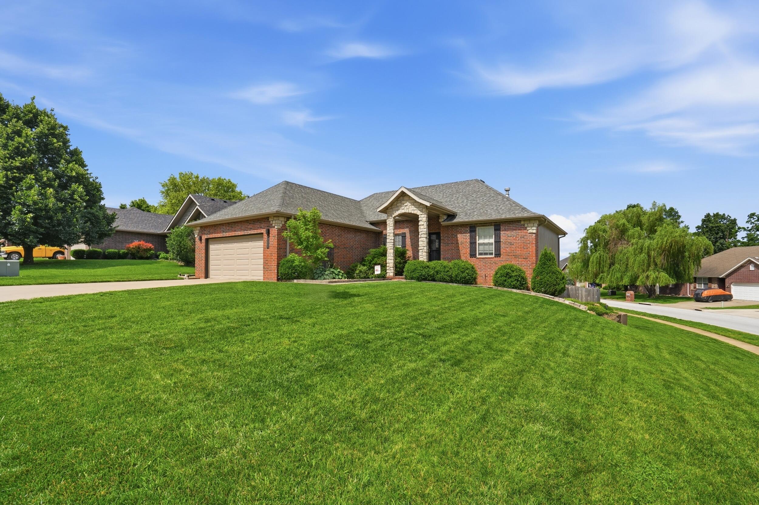 main property photo 2