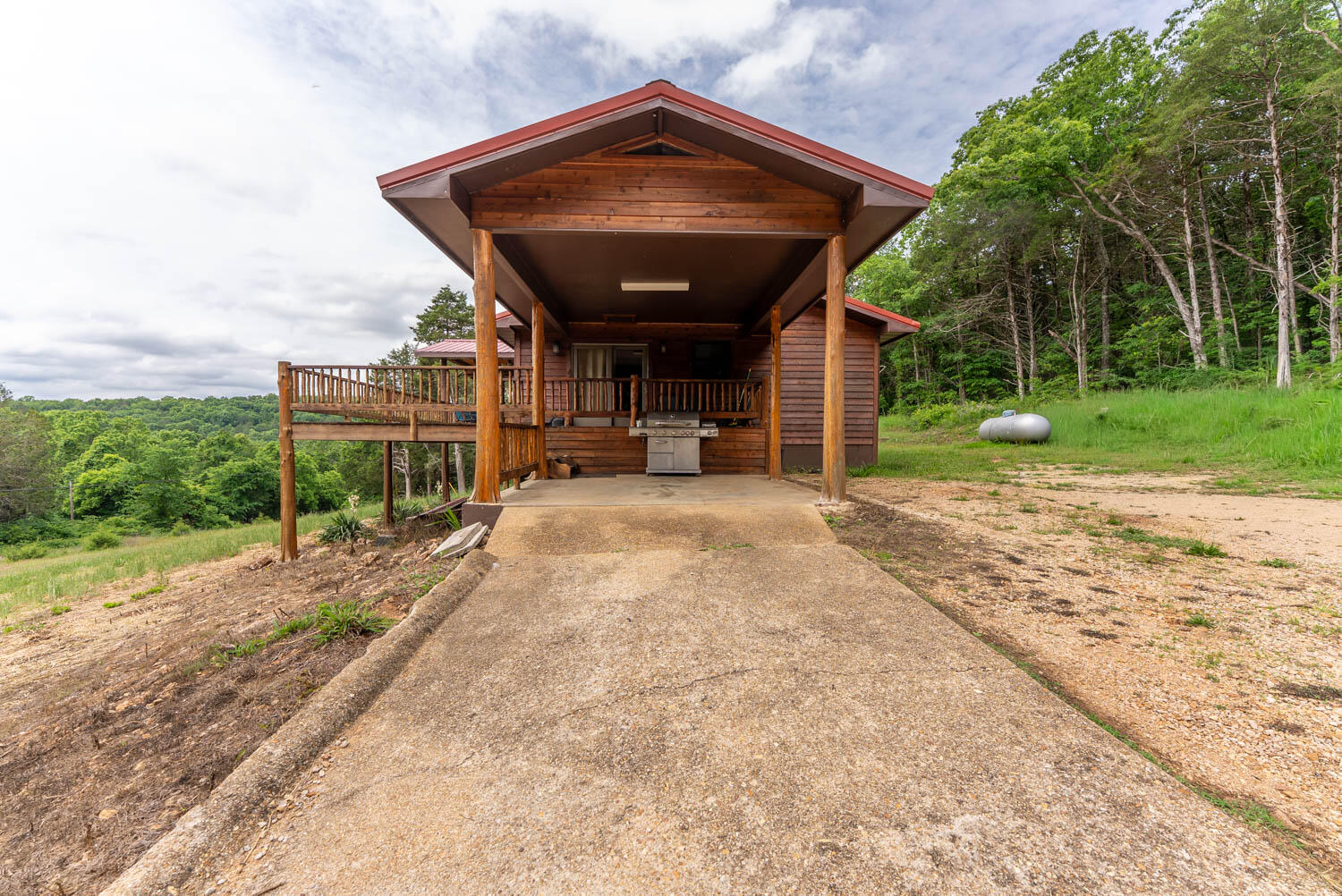 main property photo 41