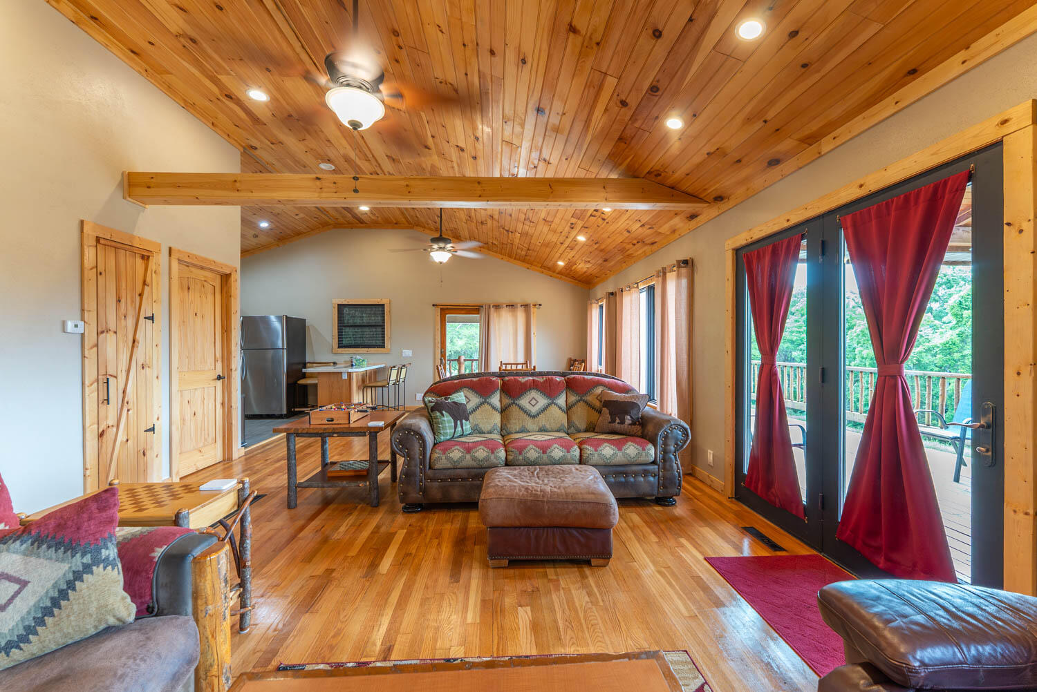 main property photo 7