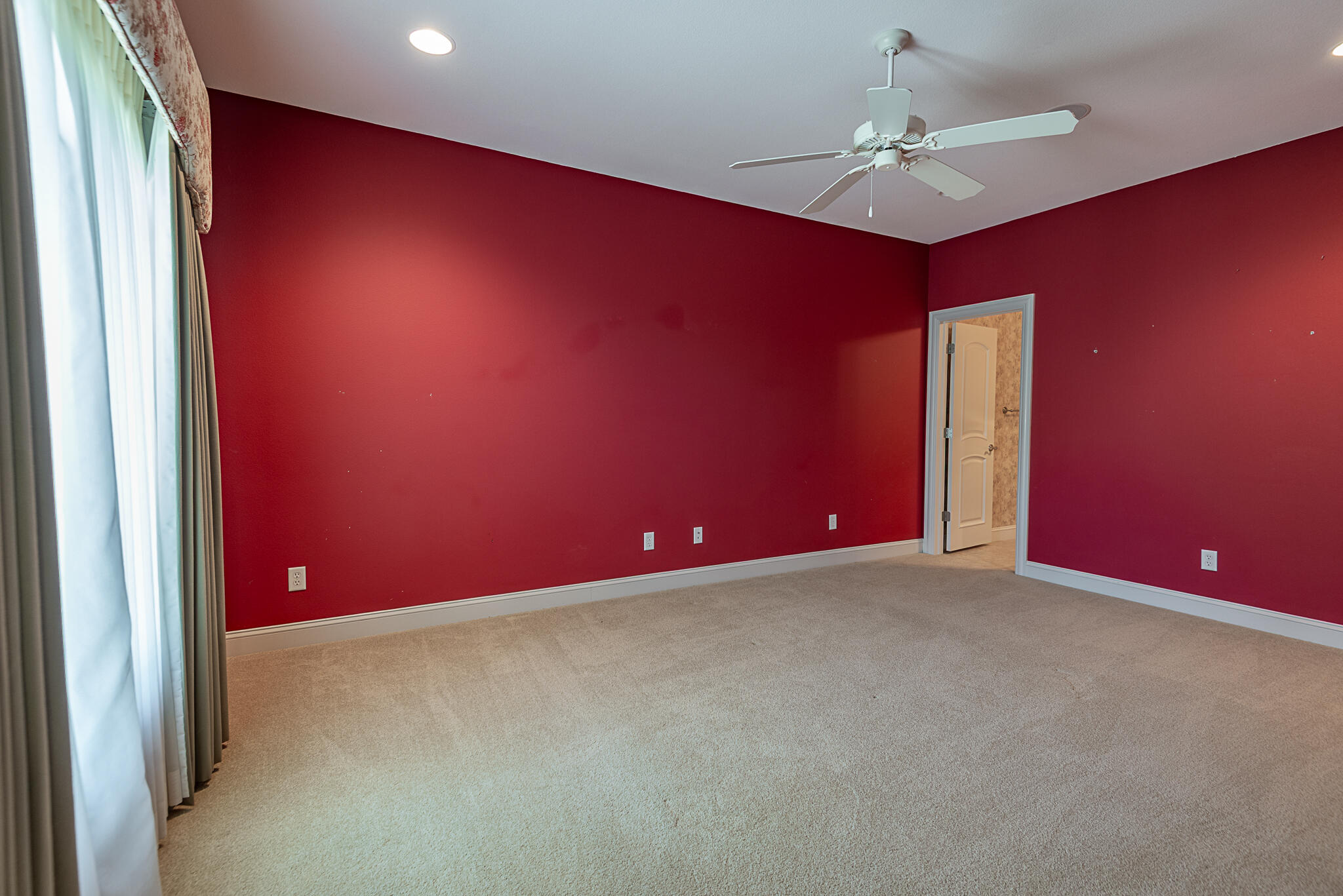 main property photo 60