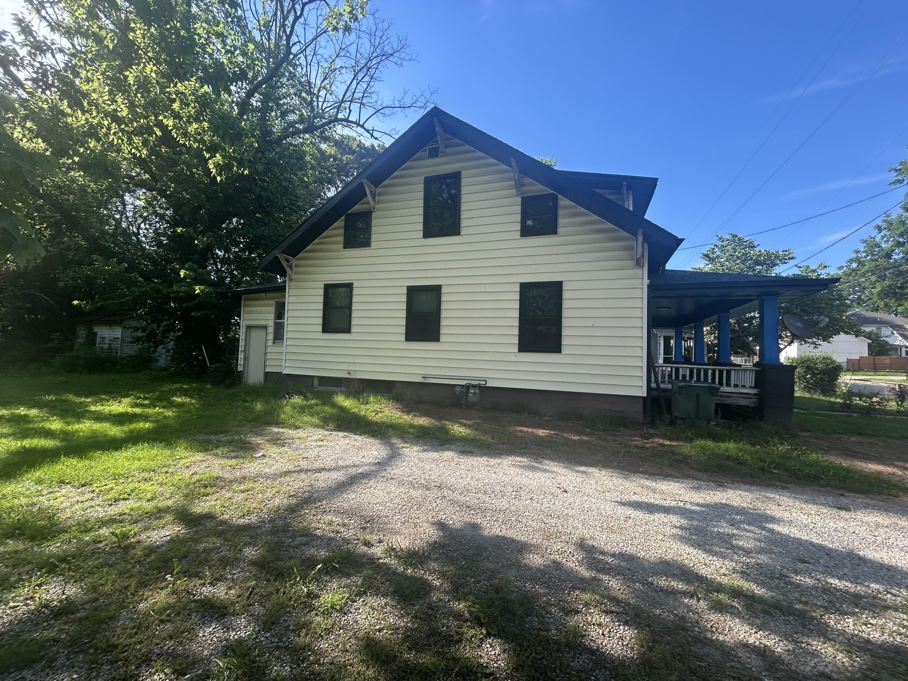 main property photo 16