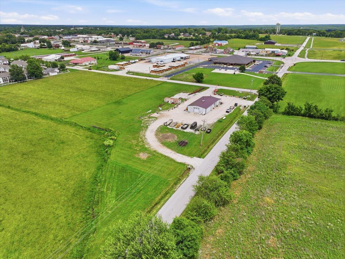 main property photo 8