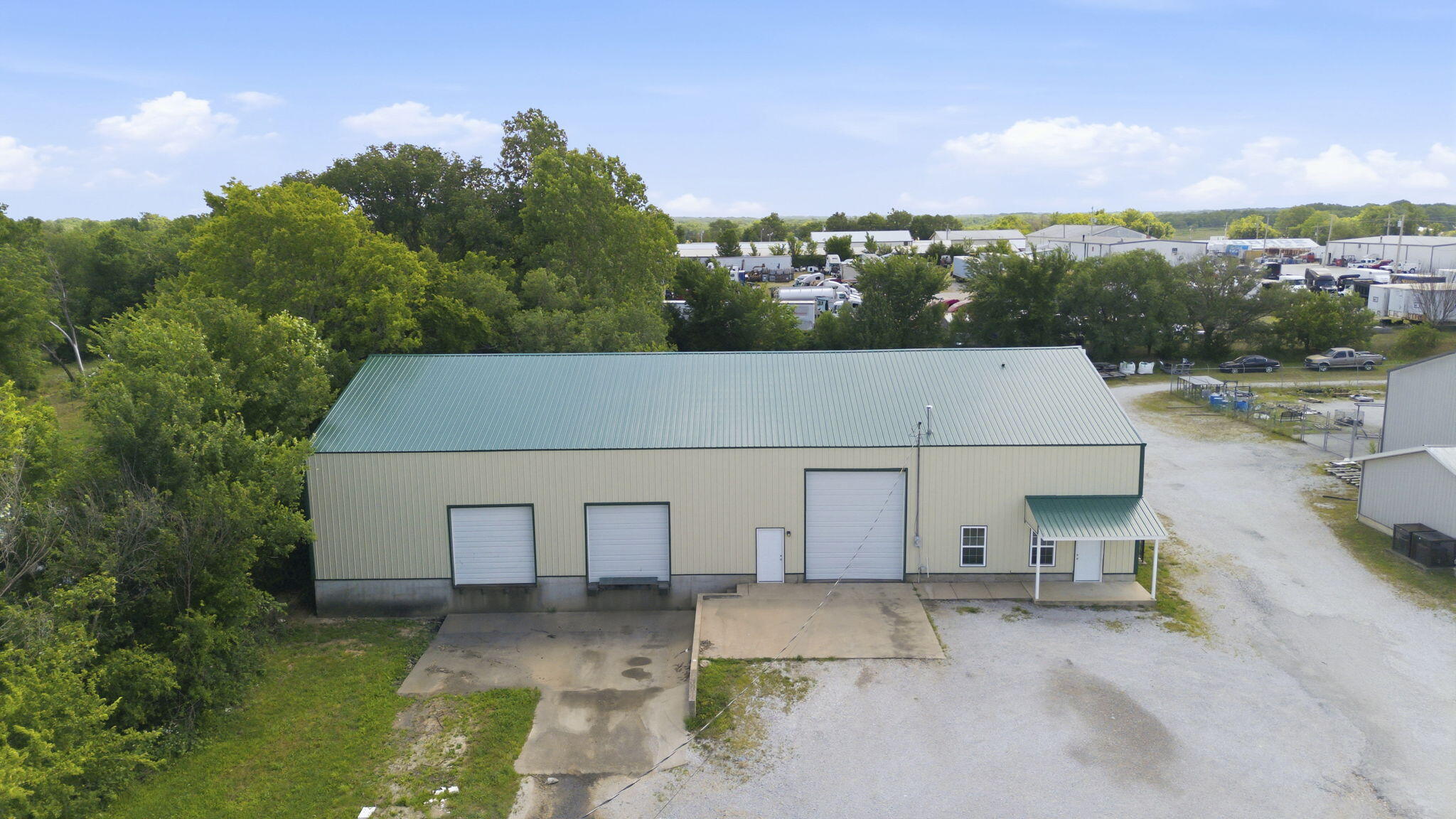 main property photo 2