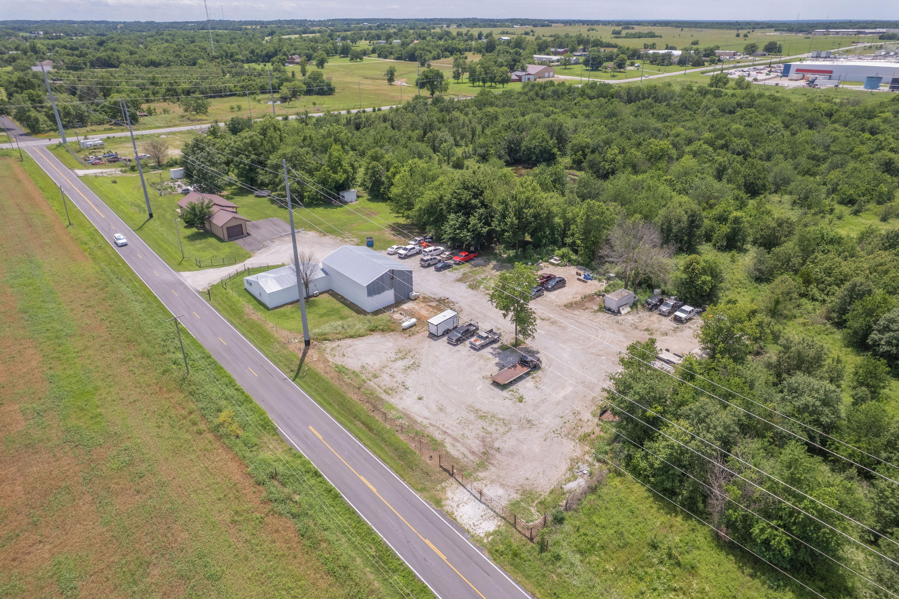 main property photo 13