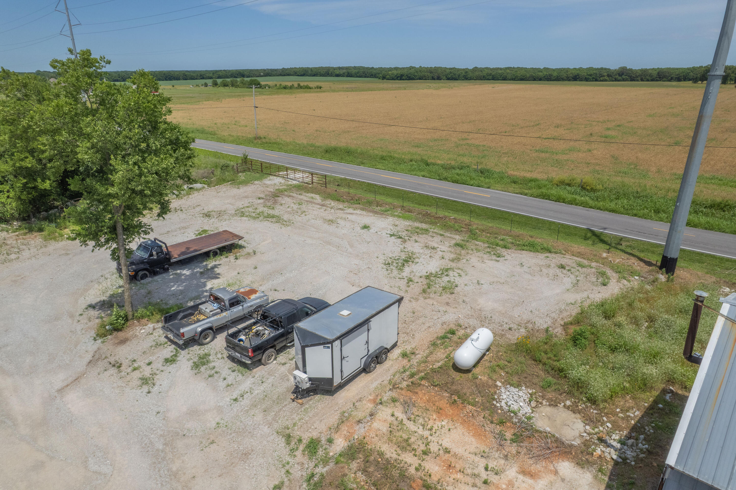 main property photo 45