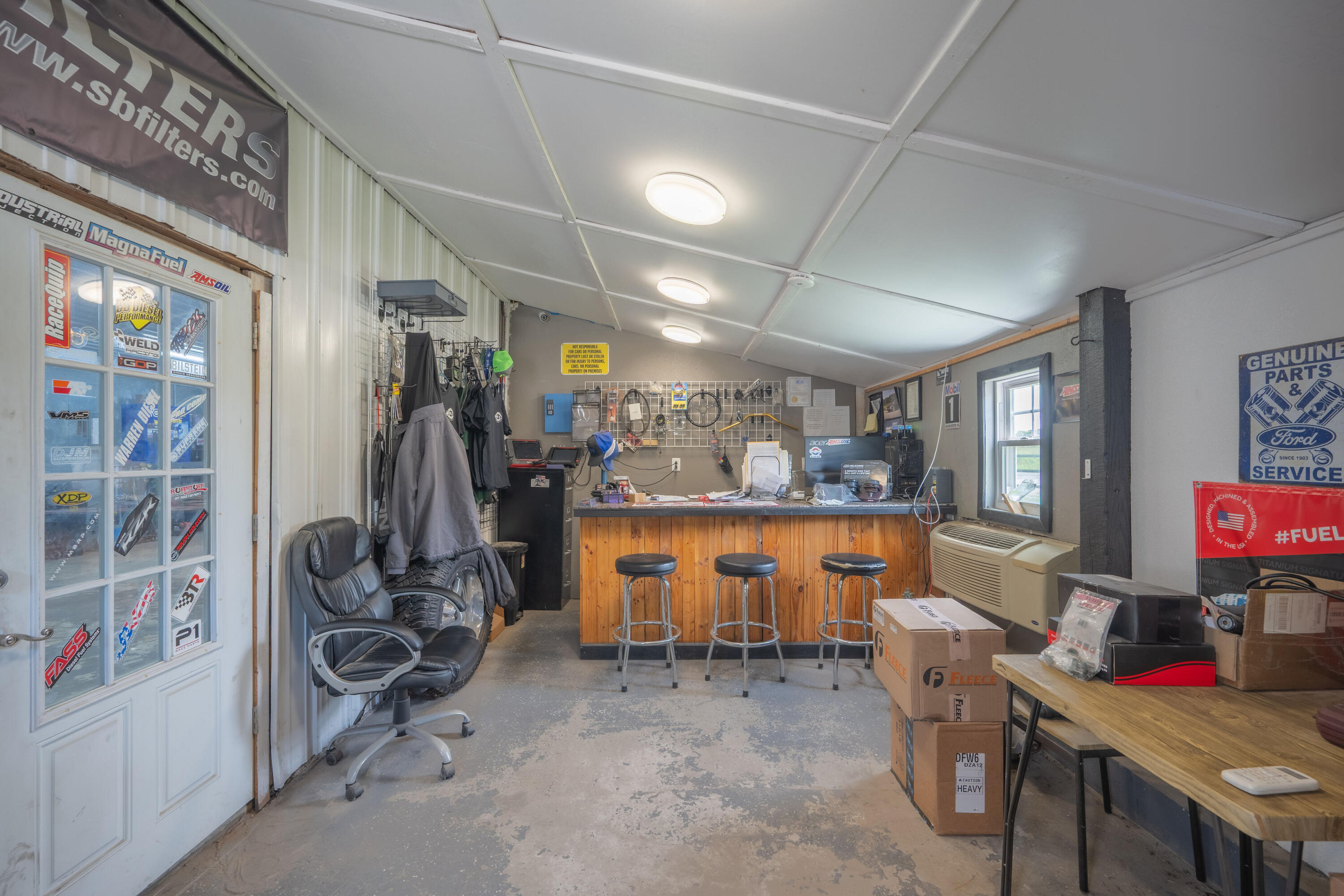 main property photo 5
