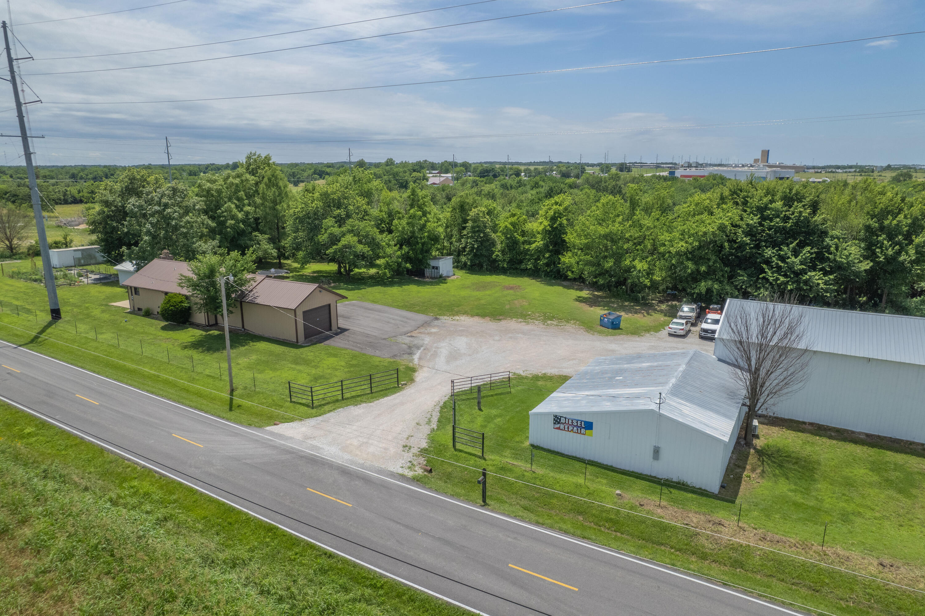 main property photo 50