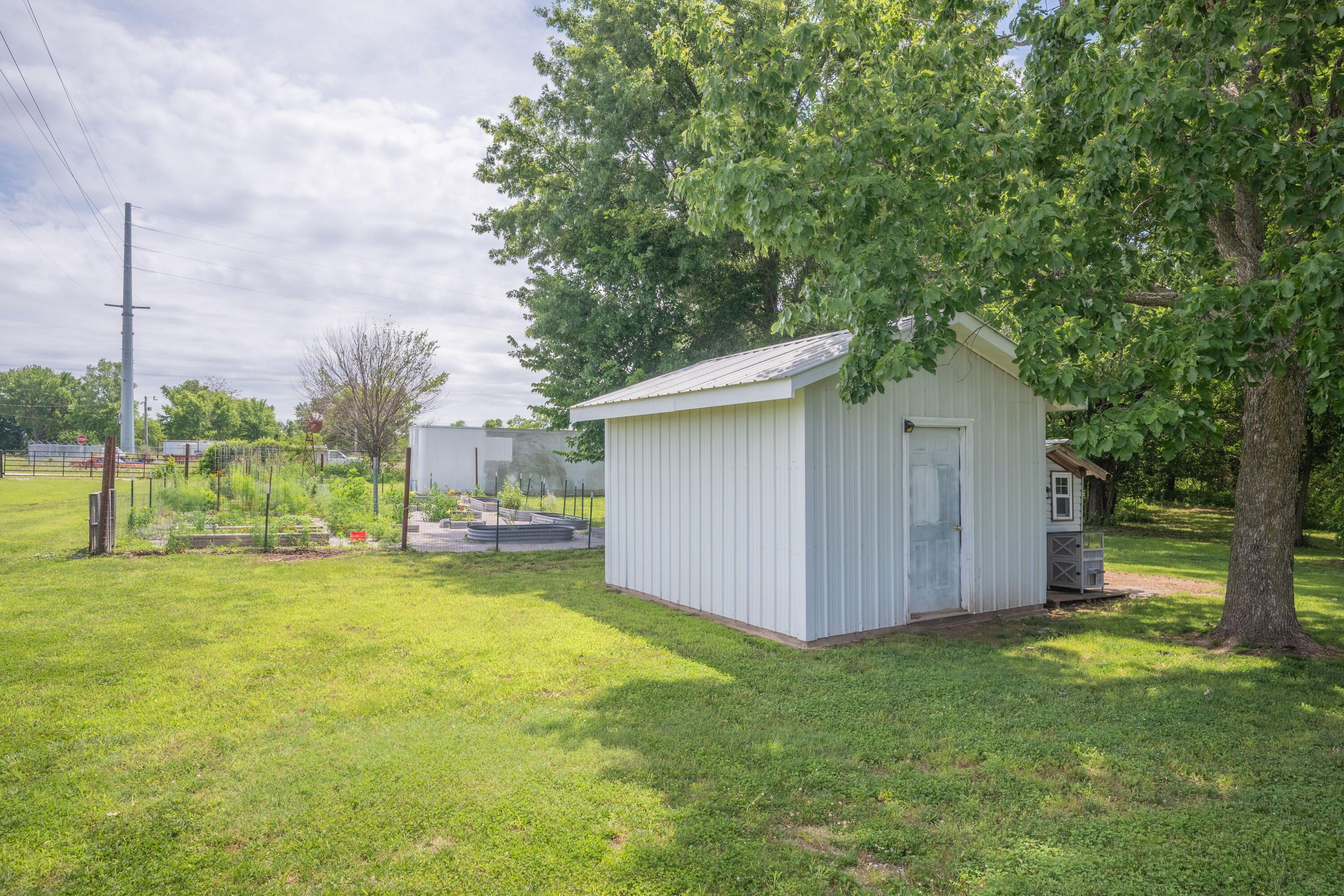 main property photo 58