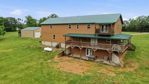 main property photo 37
