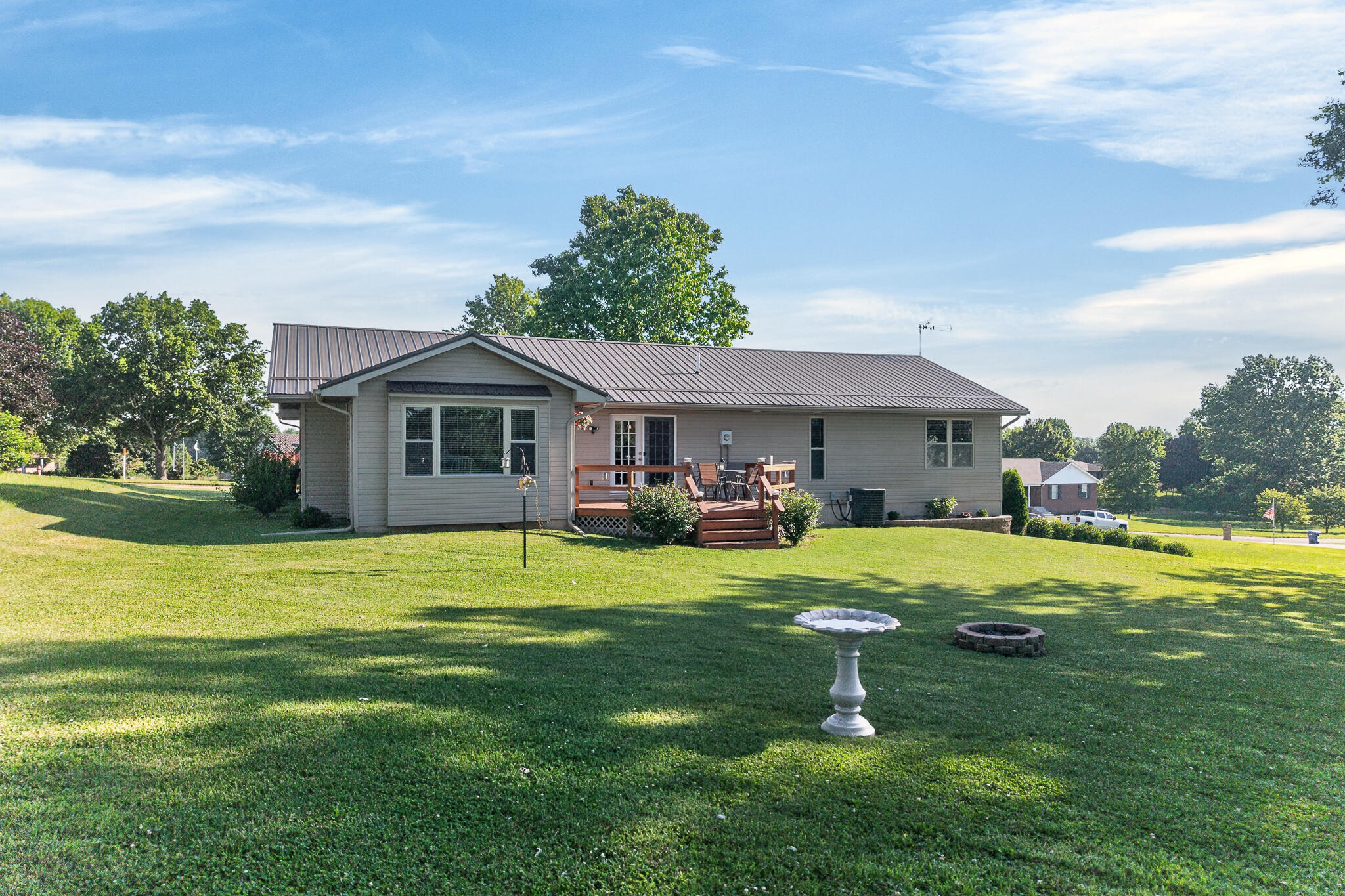 main property photo 33