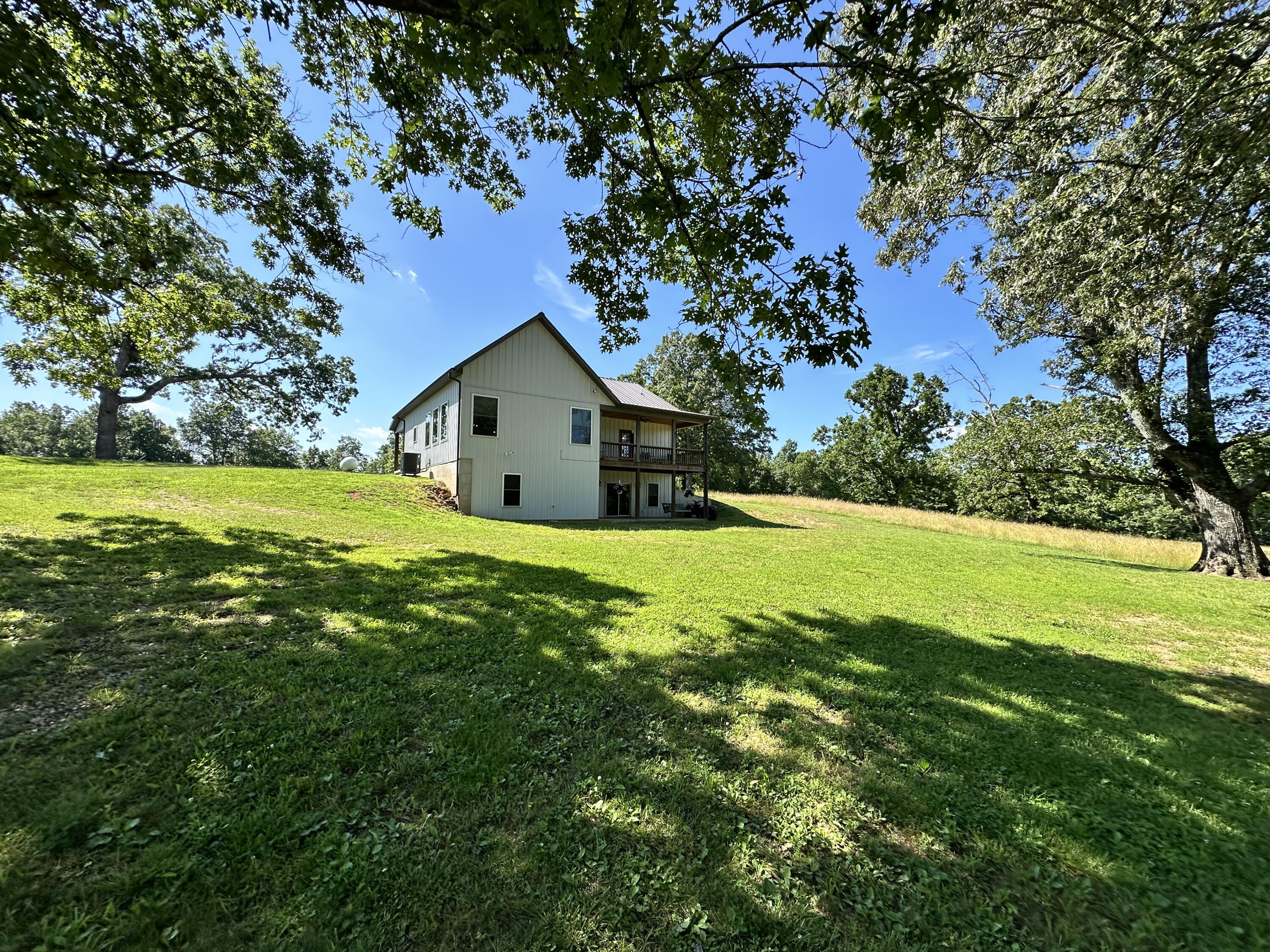 main property photo 7