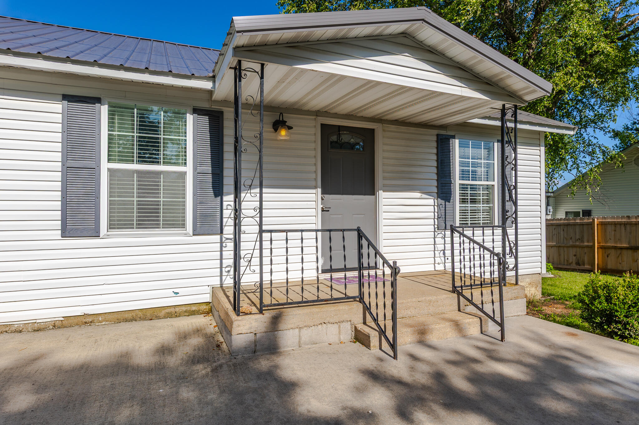 main property photo 24