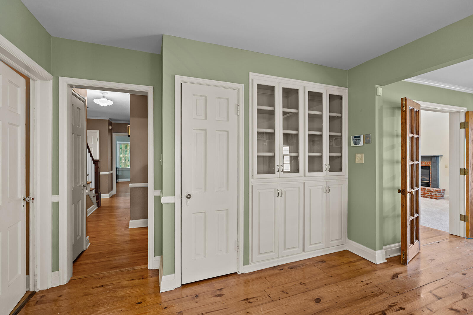 main property photo 44
