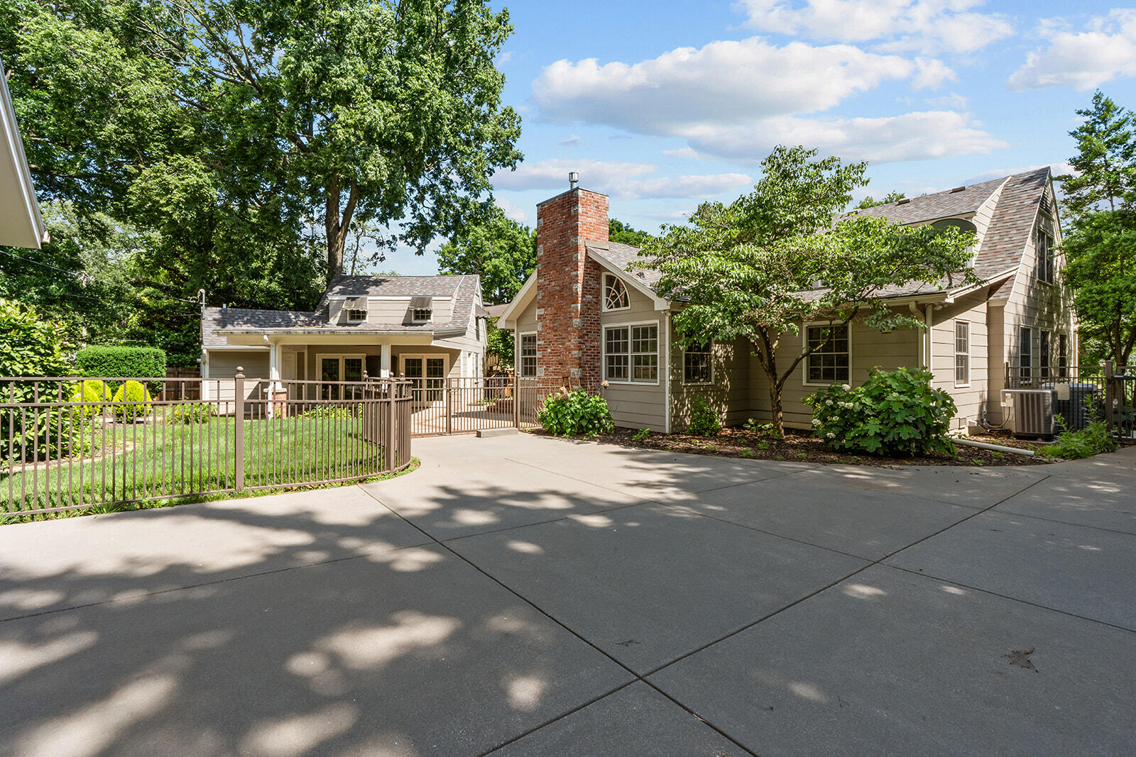 main property photo 54