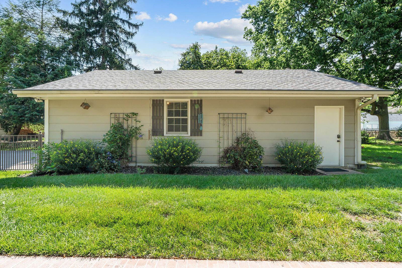 main property photo 64