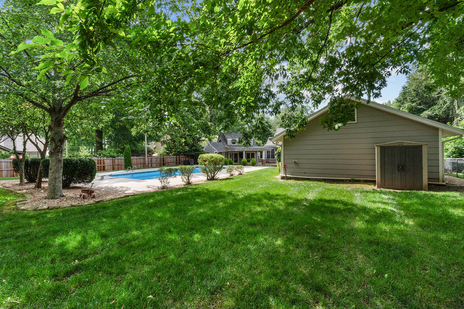 main property photo 67