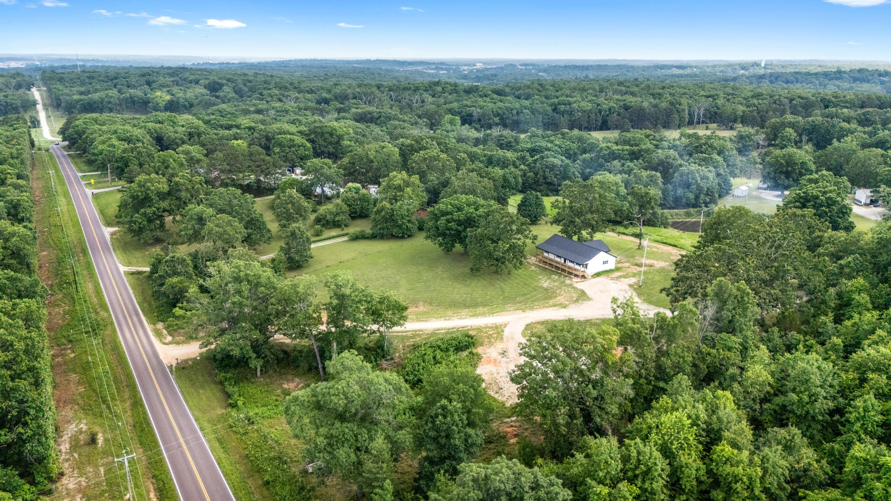 main property photo 40