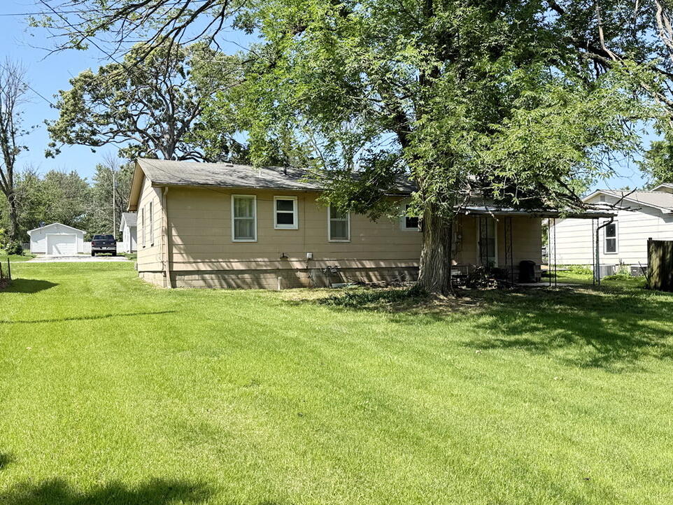 main property photo 24