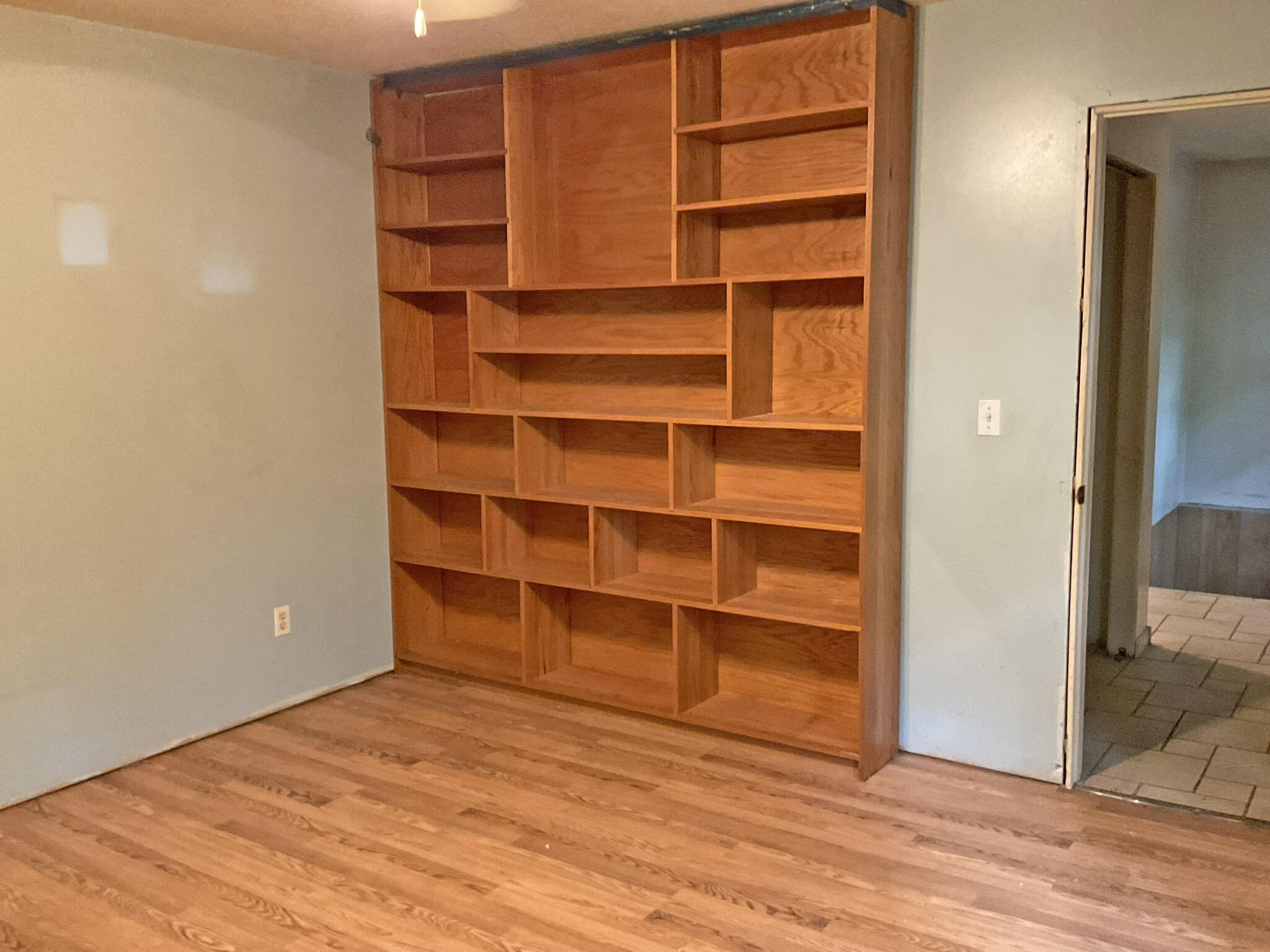main property photo 11