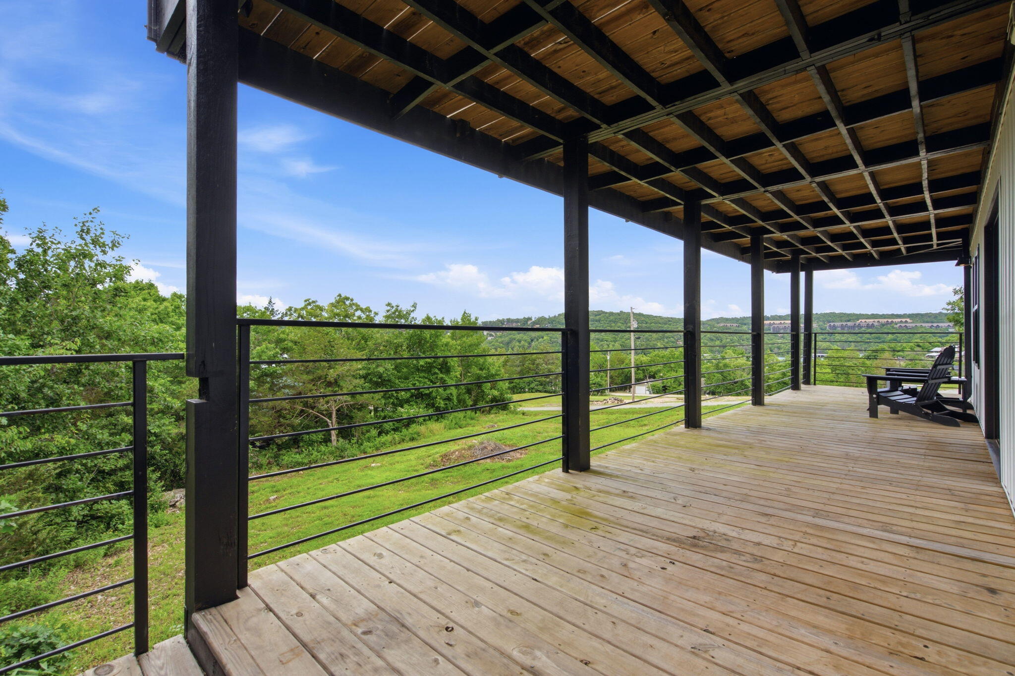 main property photo 28