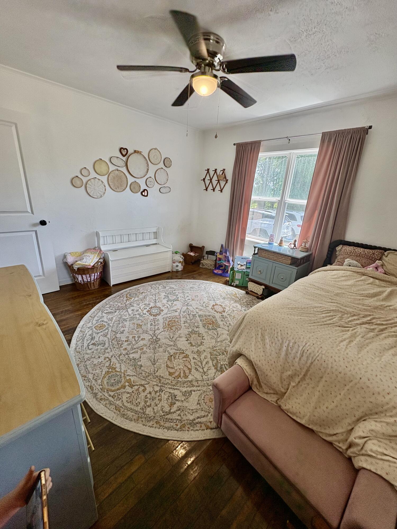 main property photo 37