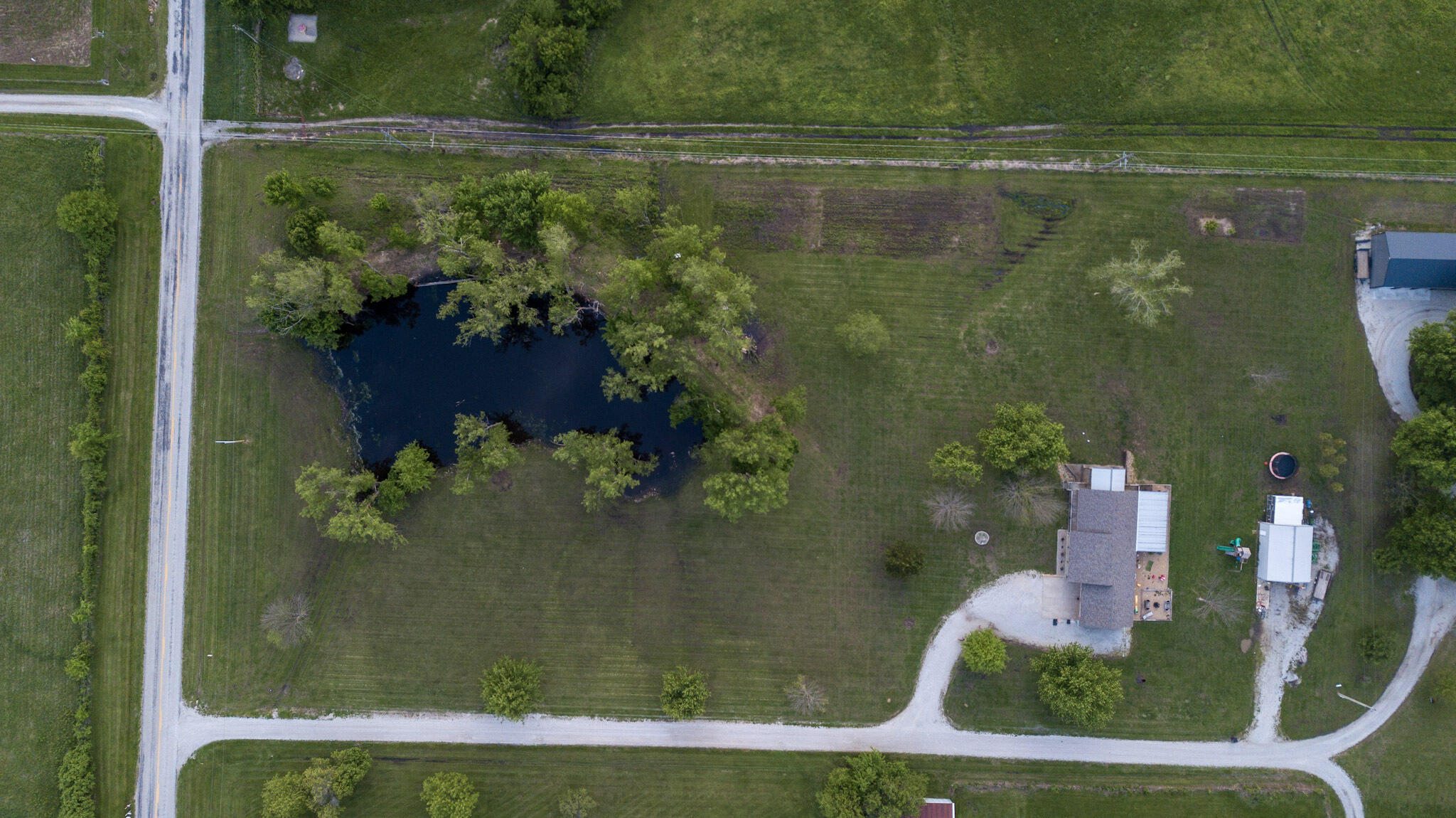 main property photo 39