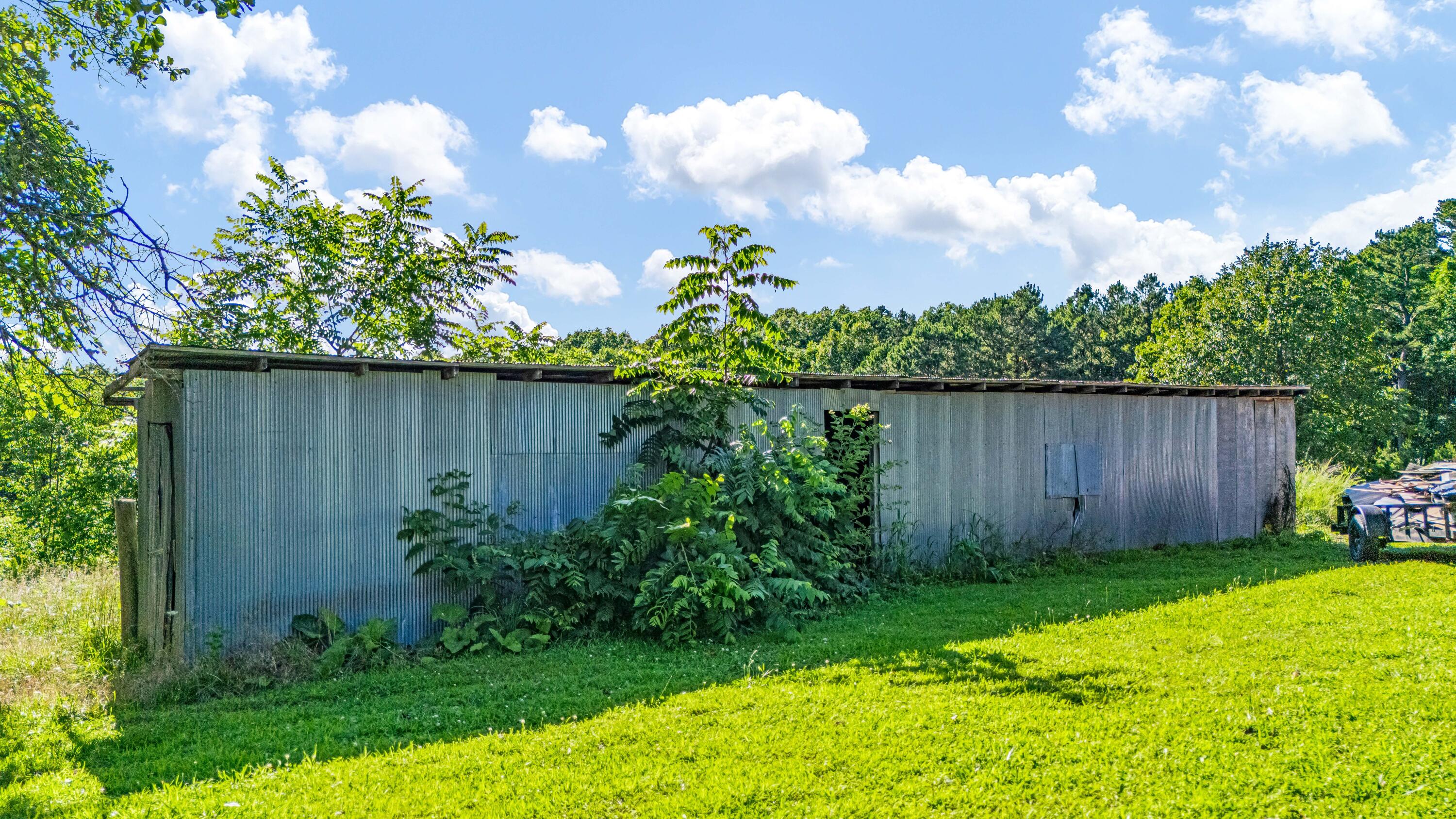 main property photo 25