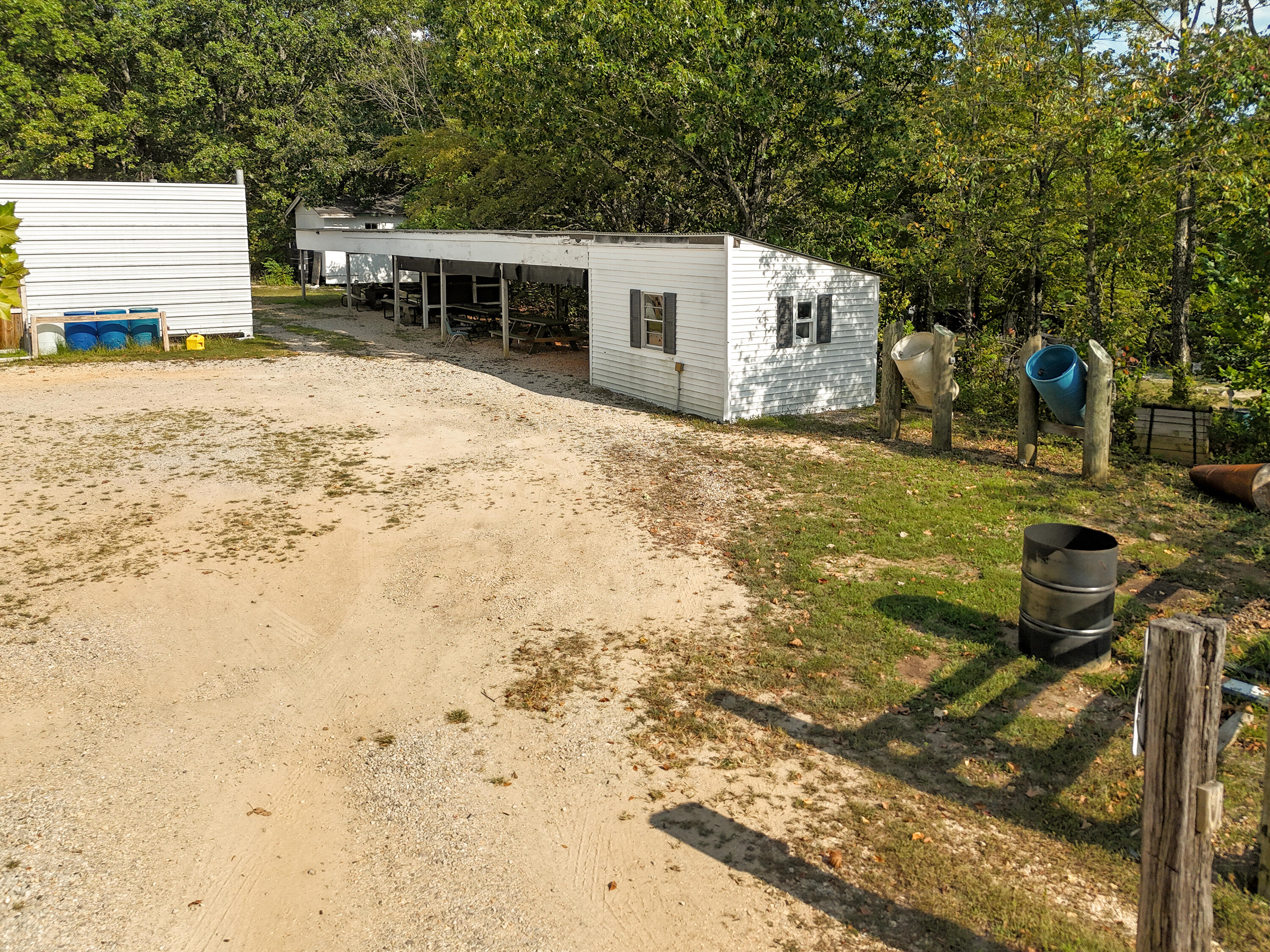 main property photo 41