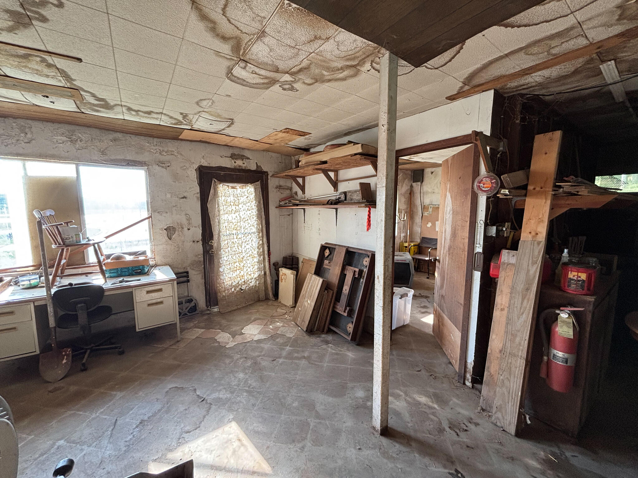main property photo 36