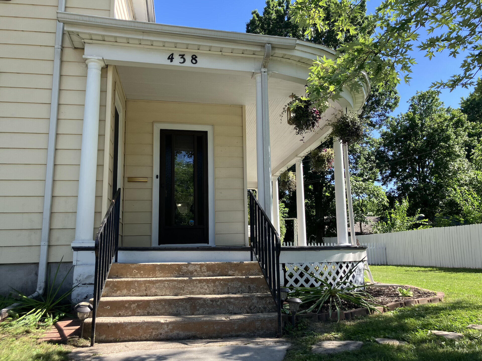 main property photo 45