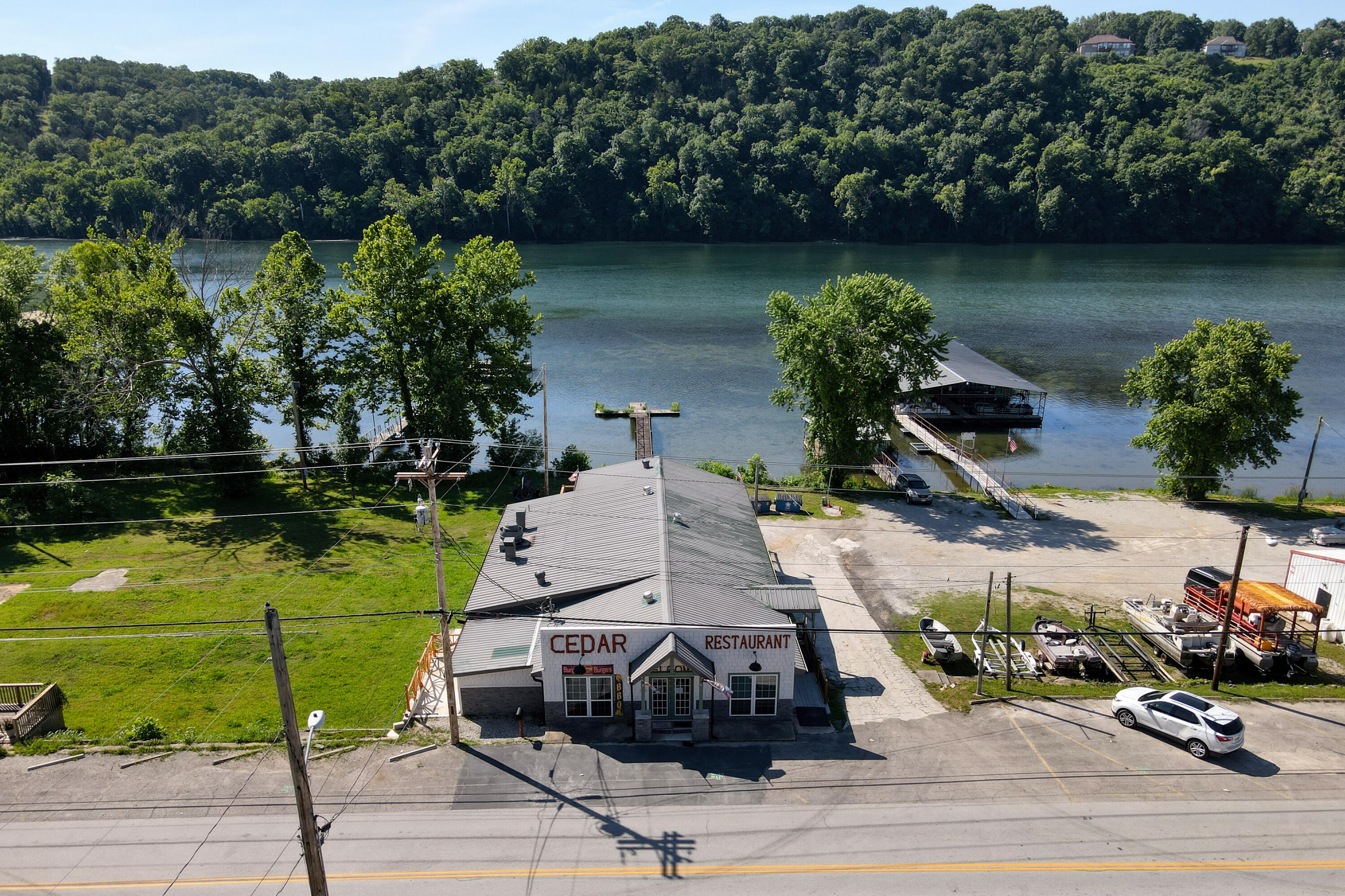 main property photo 50