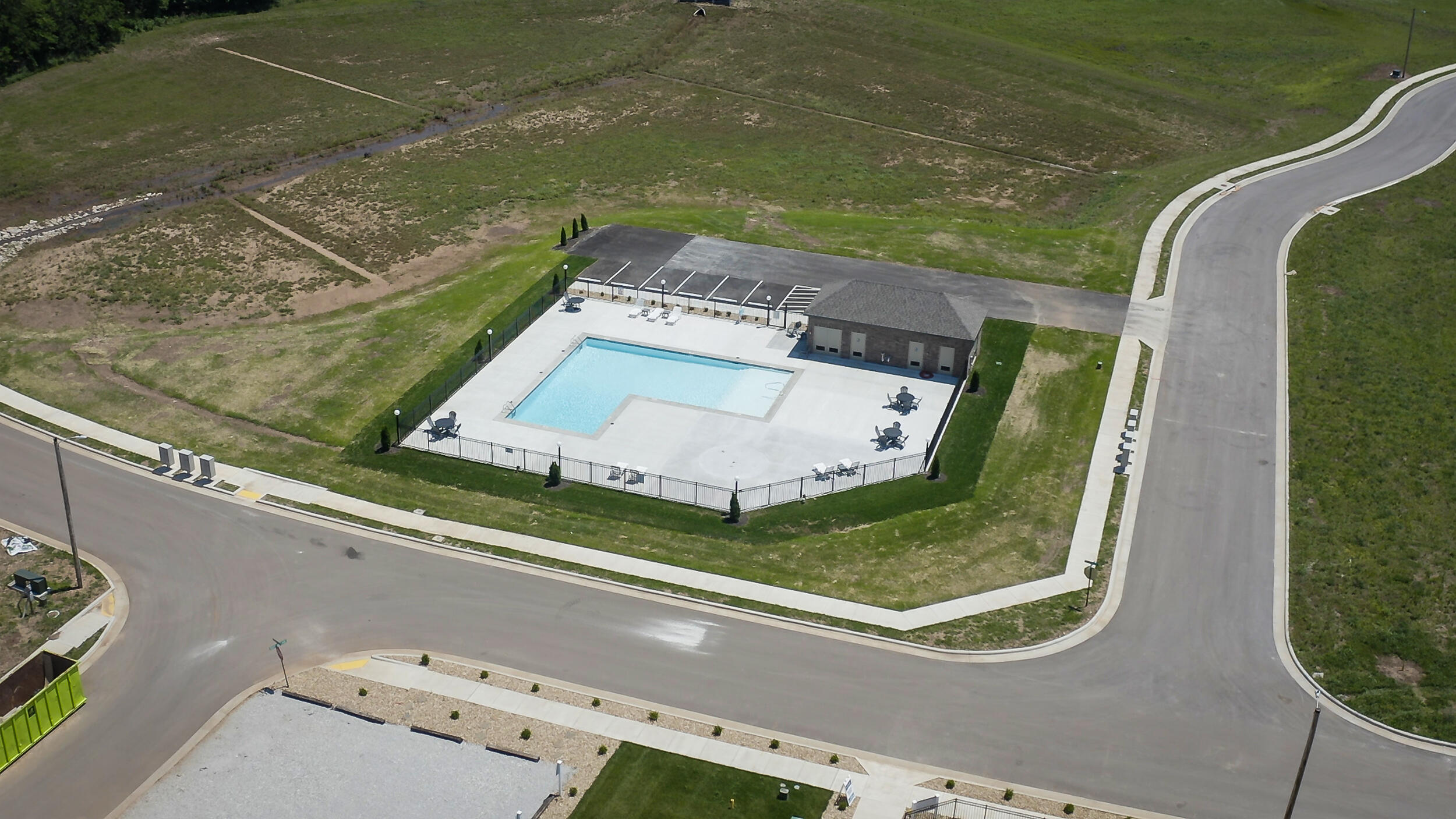 main property photo 22
