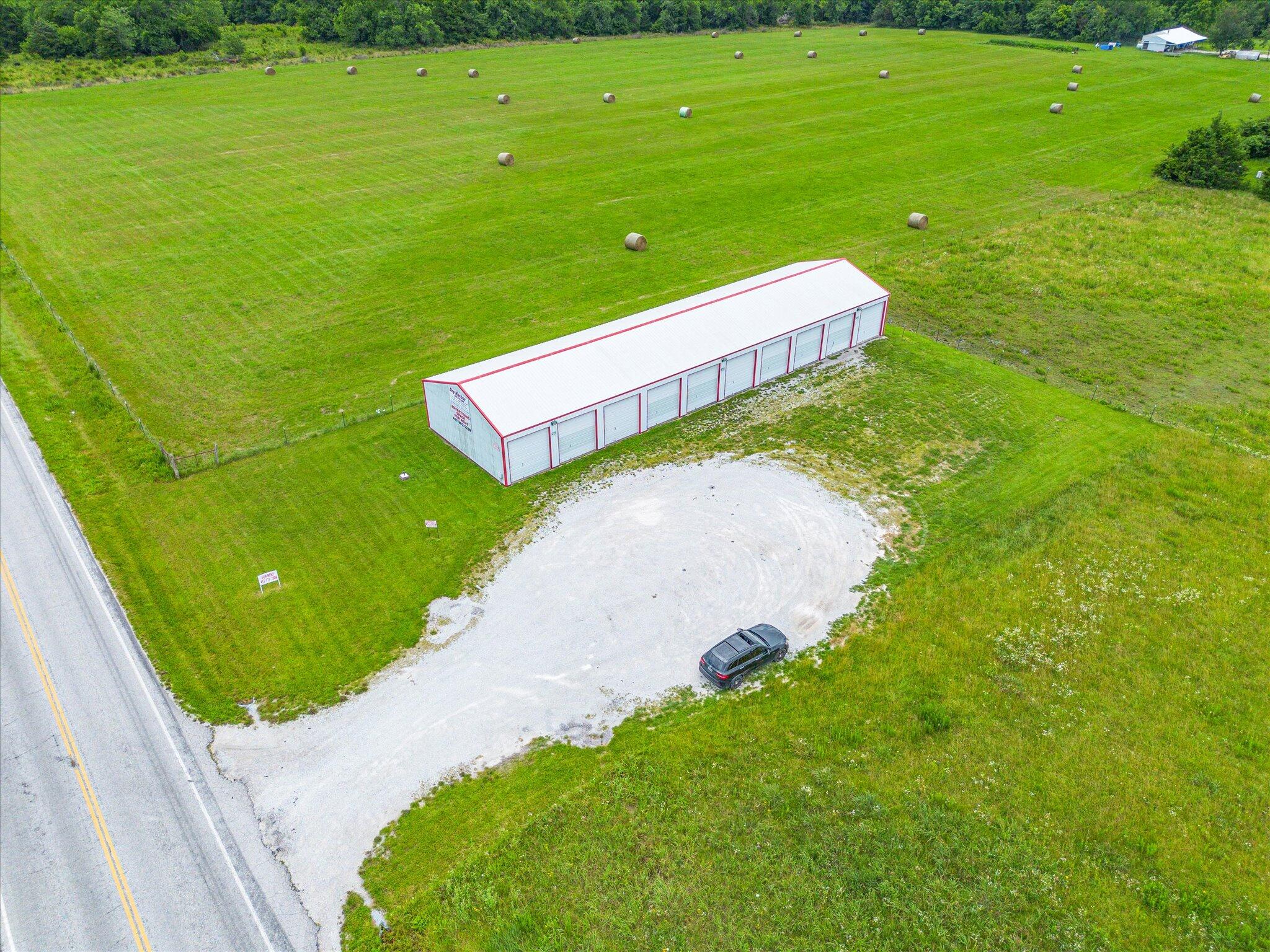 main property photo 8